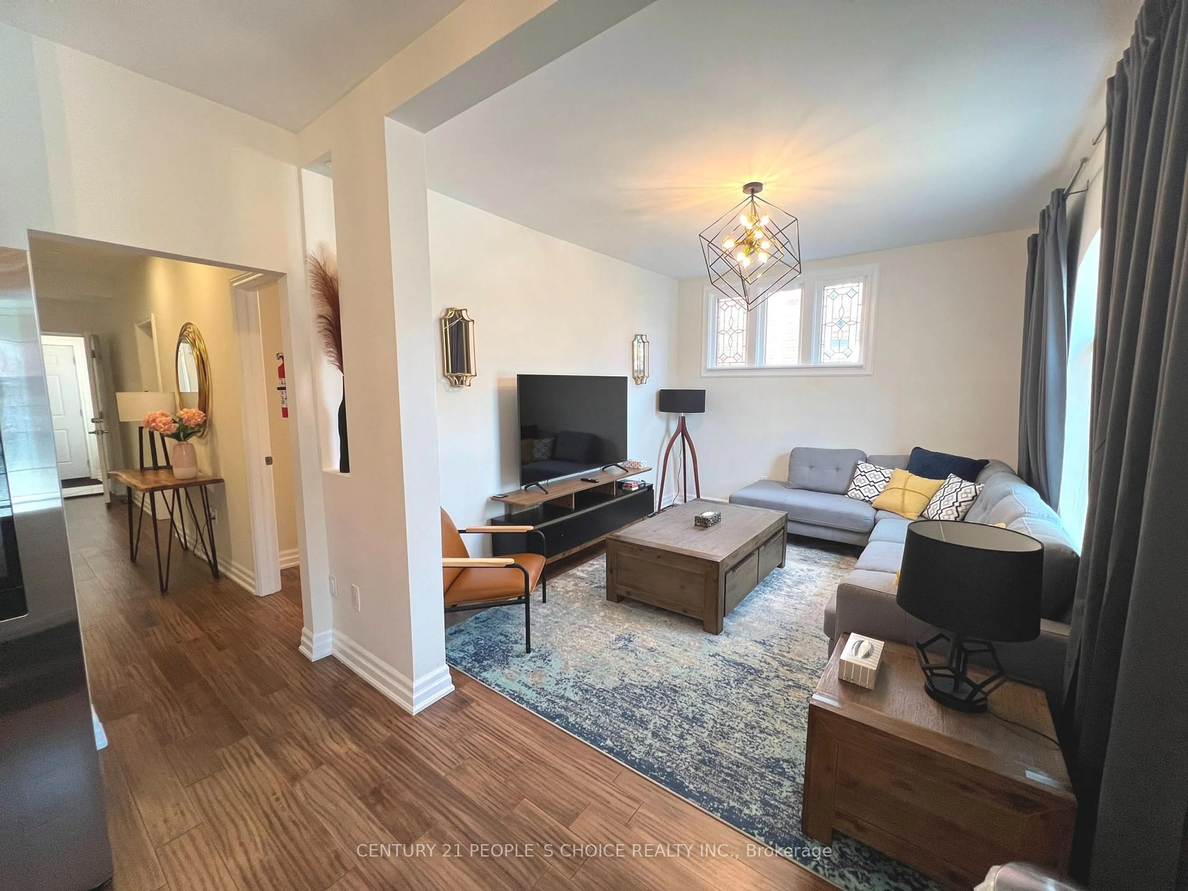 Living room with furniture, unknown for 4927 Victoria Ave, Niagara Falls Ontario L2E 4C7