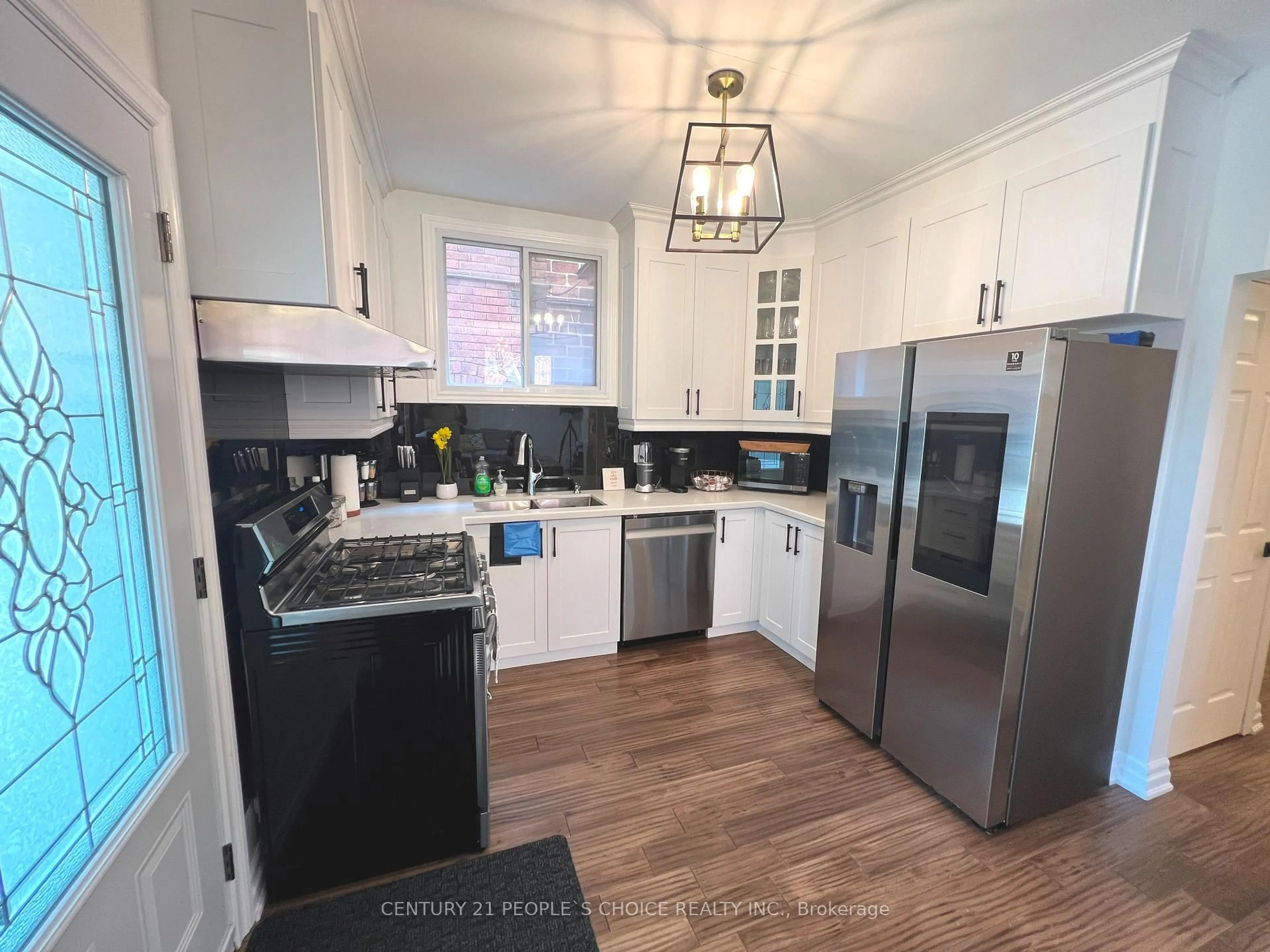 Standard kitchen, unknown for 4927 Victoria Ave, Niagara Falls Ontario L2E 4C7