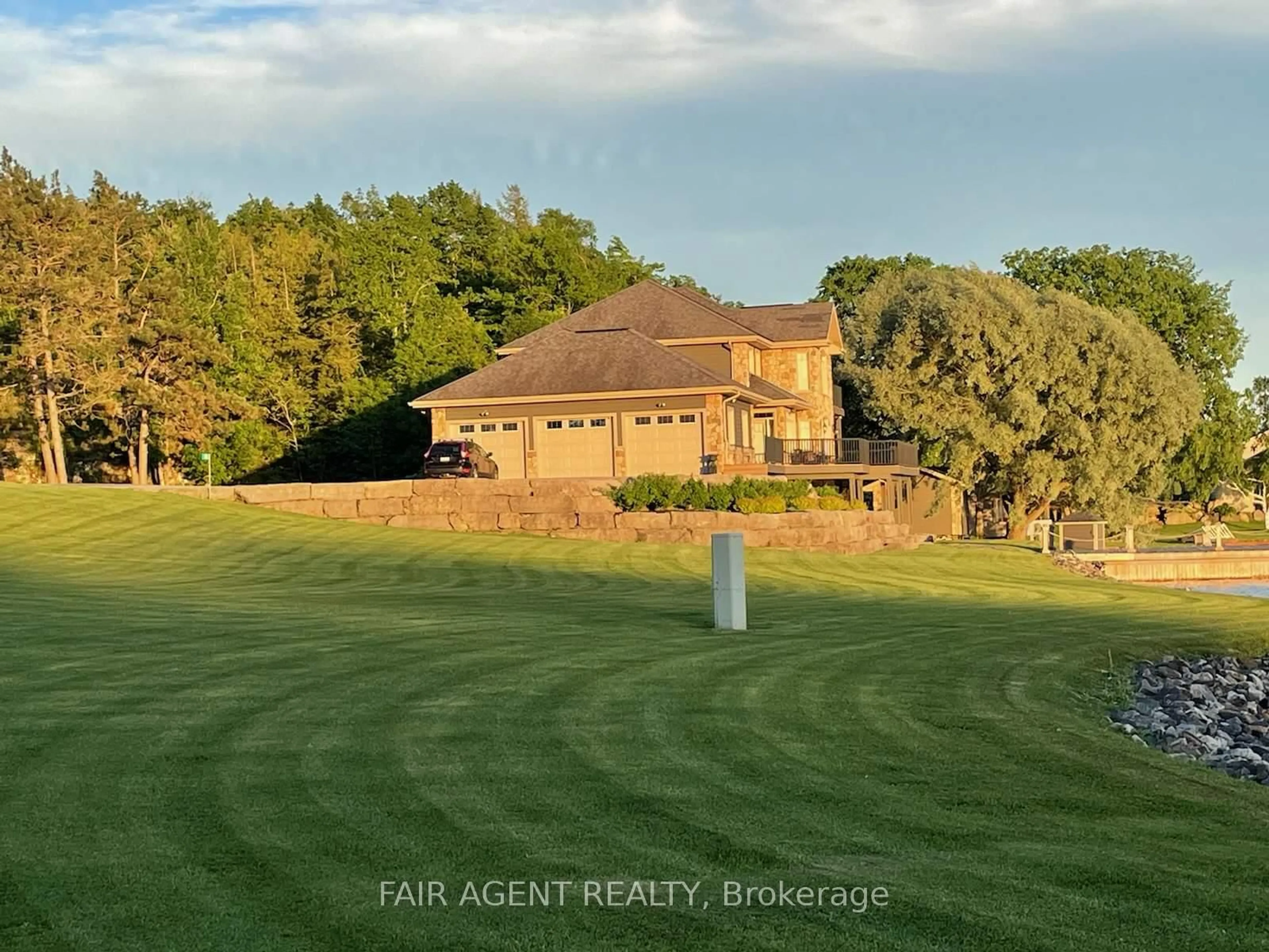 A pic from outside/outdoor area/front of a property/back of a property/a pic from drone, water/lake/river/ocean view for 10 MILL Rd, Parry Sound Remote Area Ontario P0H 1Y0