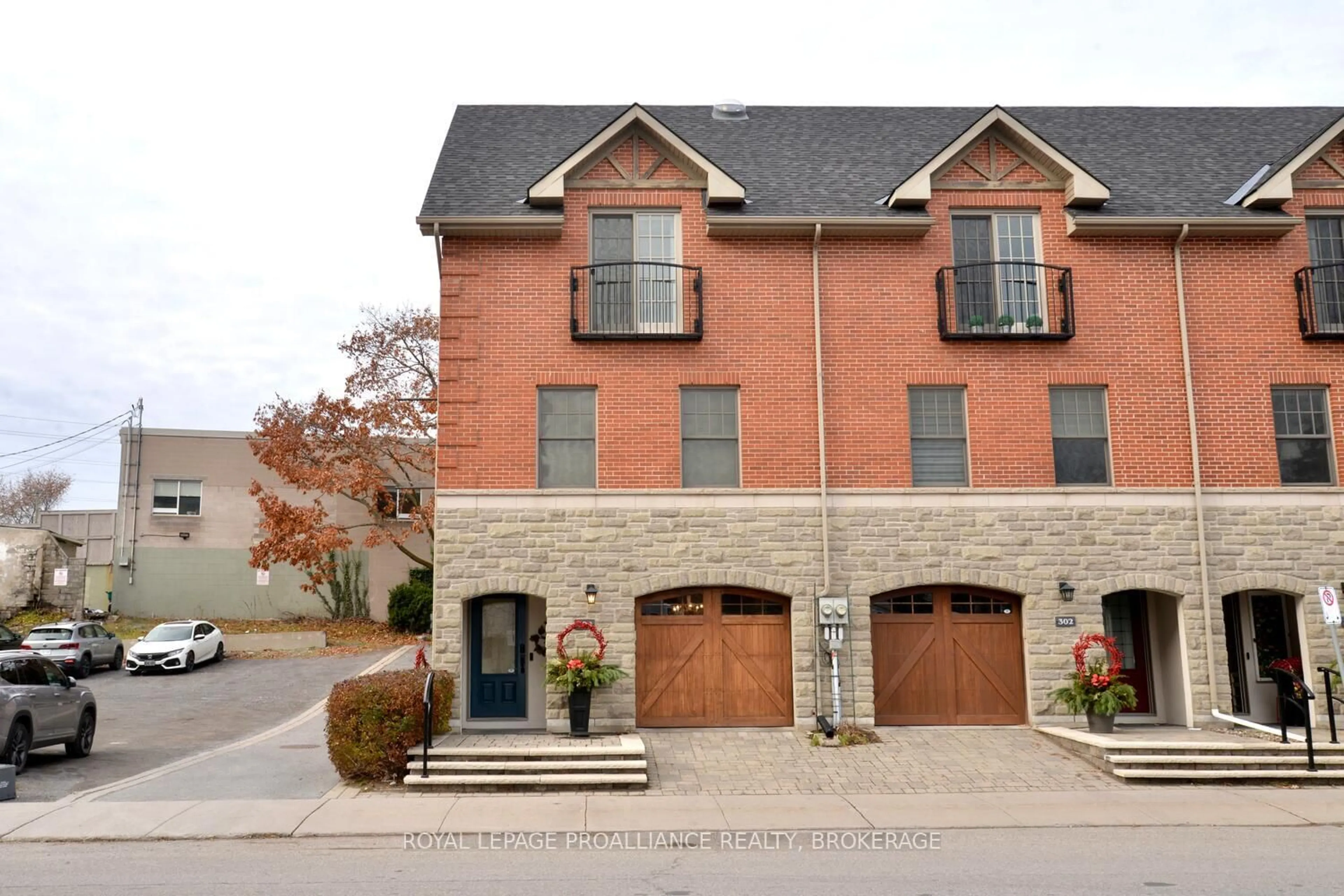 Home with brick exterior material, street for 300 Wellington St, Kingston Ontario K7K 2Z3