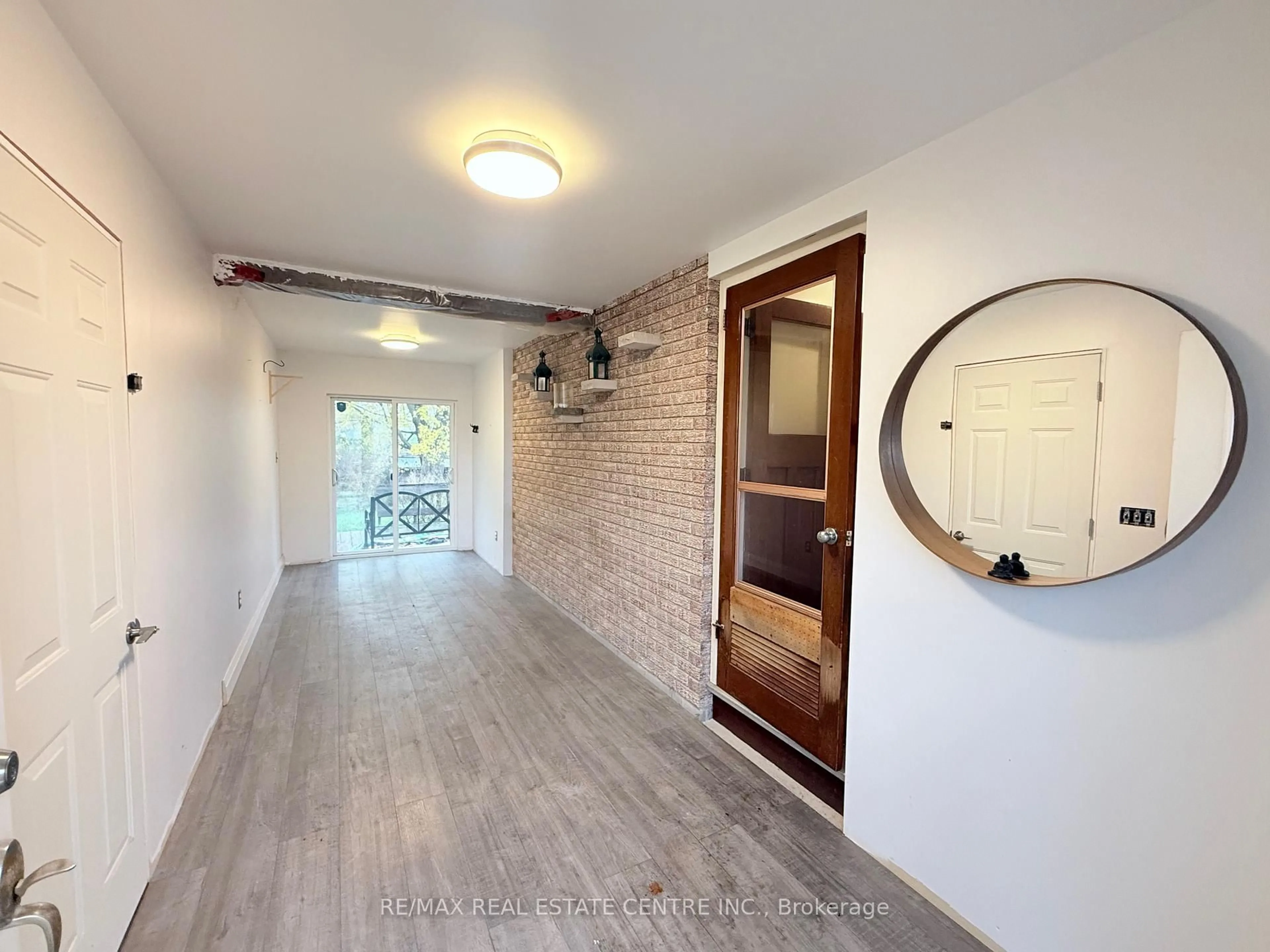 Unknown for 147 Perth Rd, Smiths Falls Ontario K7A 4S7