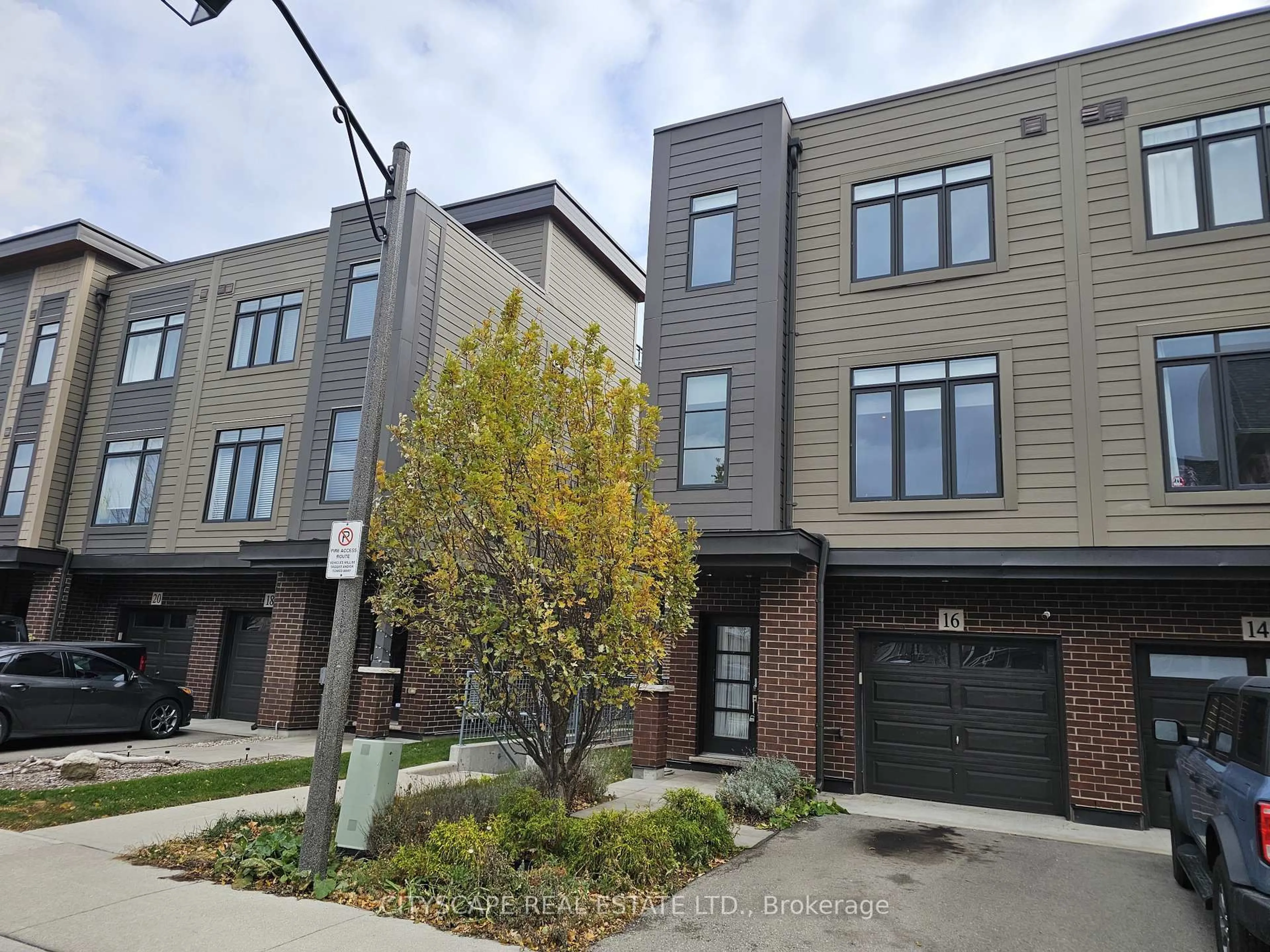 Home with brick exterior material, street for 16 Waterview Lane, Grimsby Ontario L3M 0H2