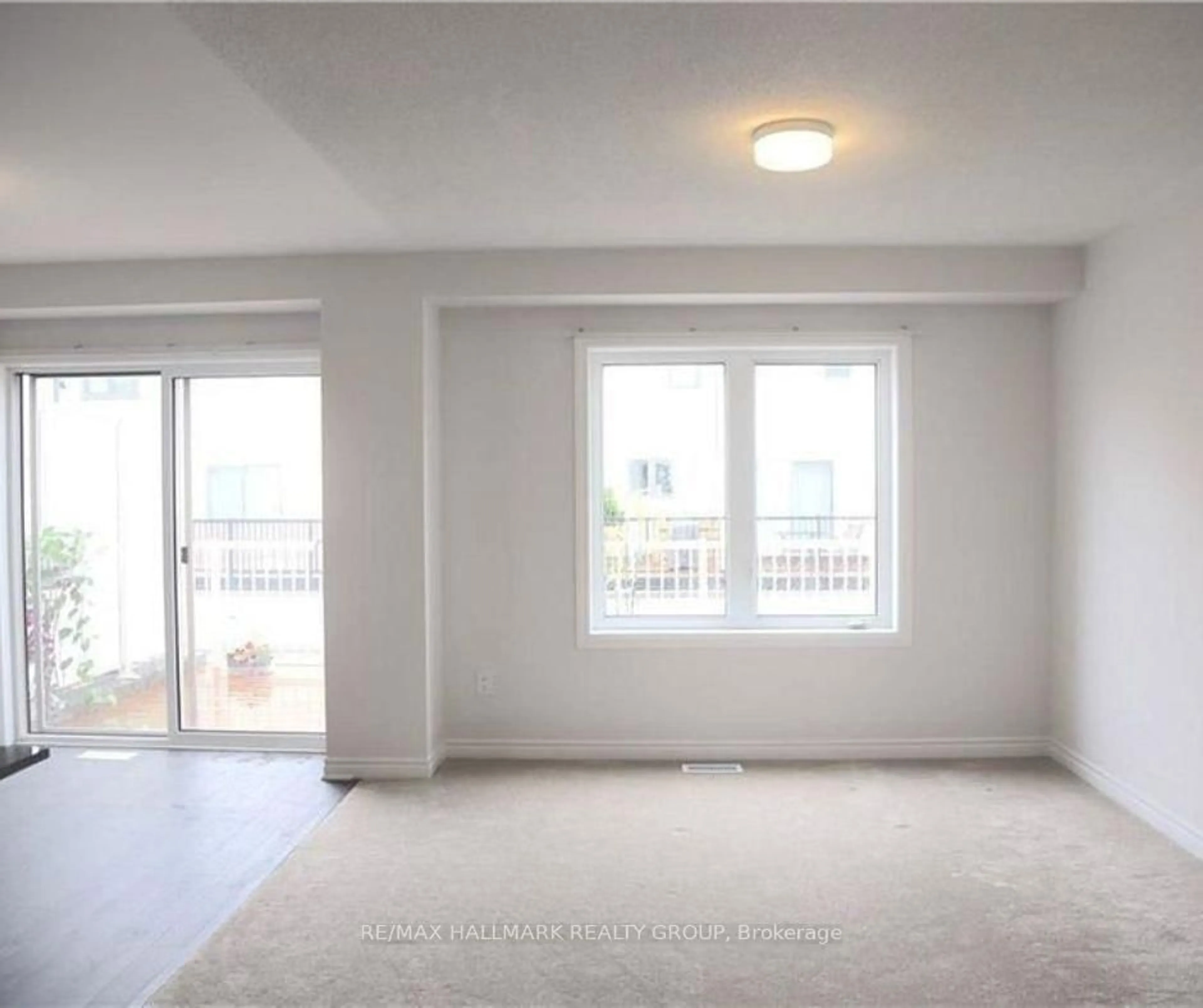 A pic of a room for 1686 Maple Grove St, Stittsville Ontario K2S 2R3