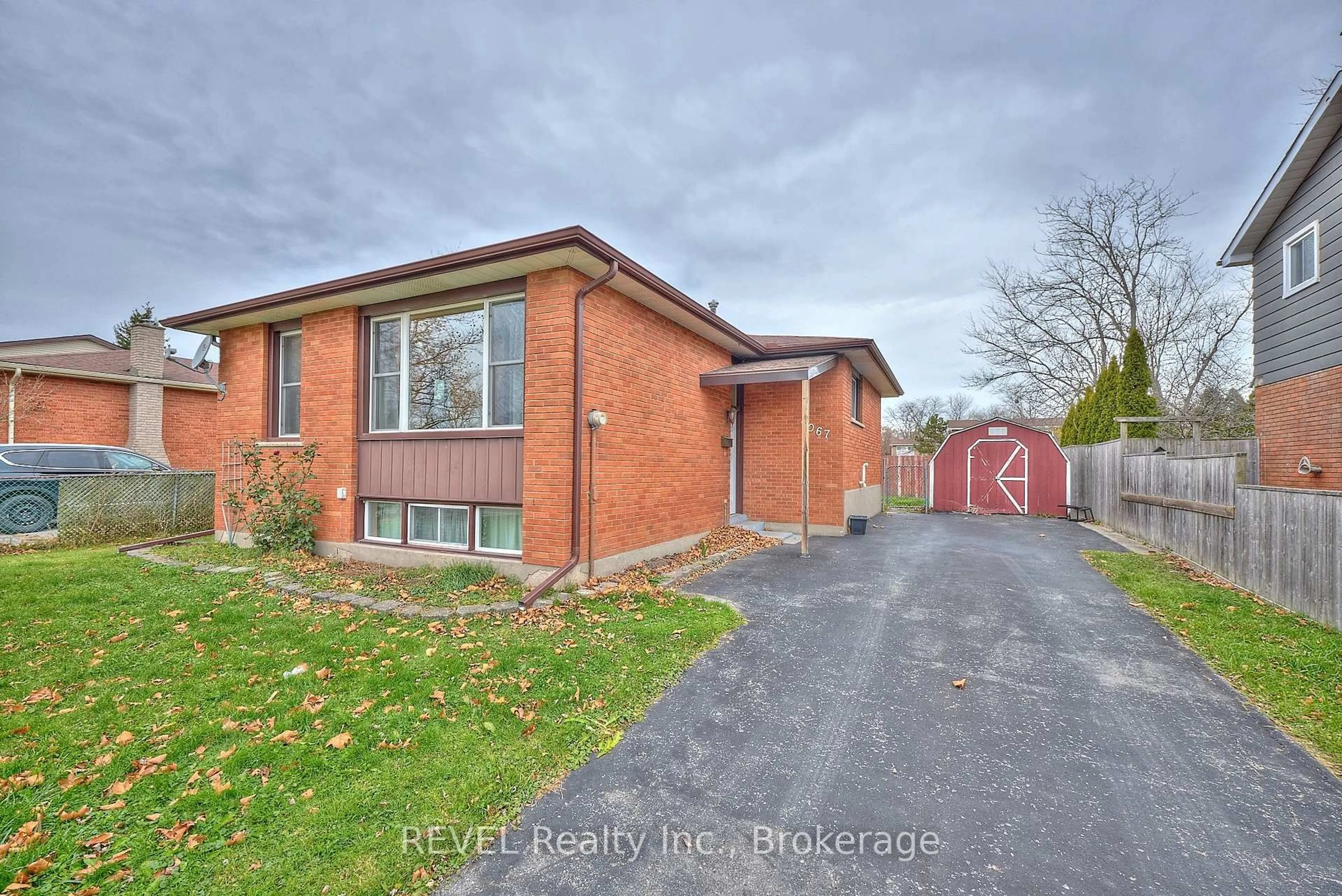 Home with brick exterior material, street for 7067 Centennial St, Niagara Falls Ontario L2G 2Z2