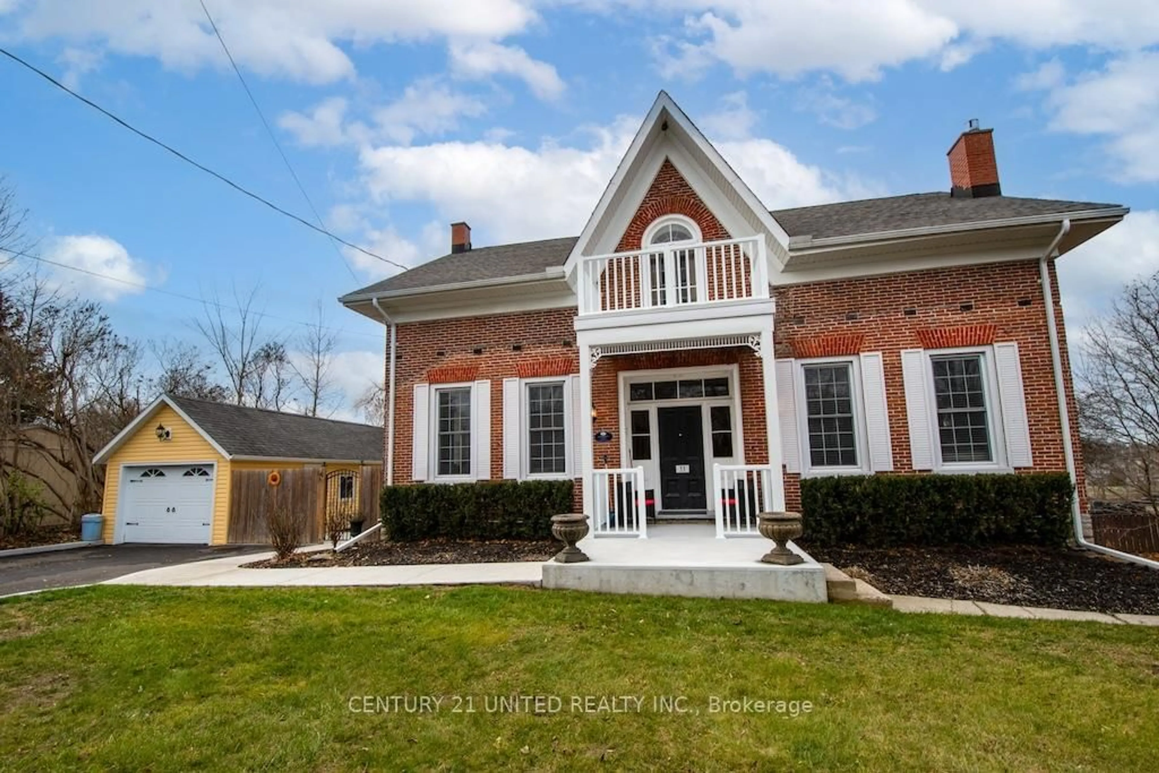 Home with brick exterior material, building for 33 Bridge St, Trent Hills Ontario K0L 1Y0