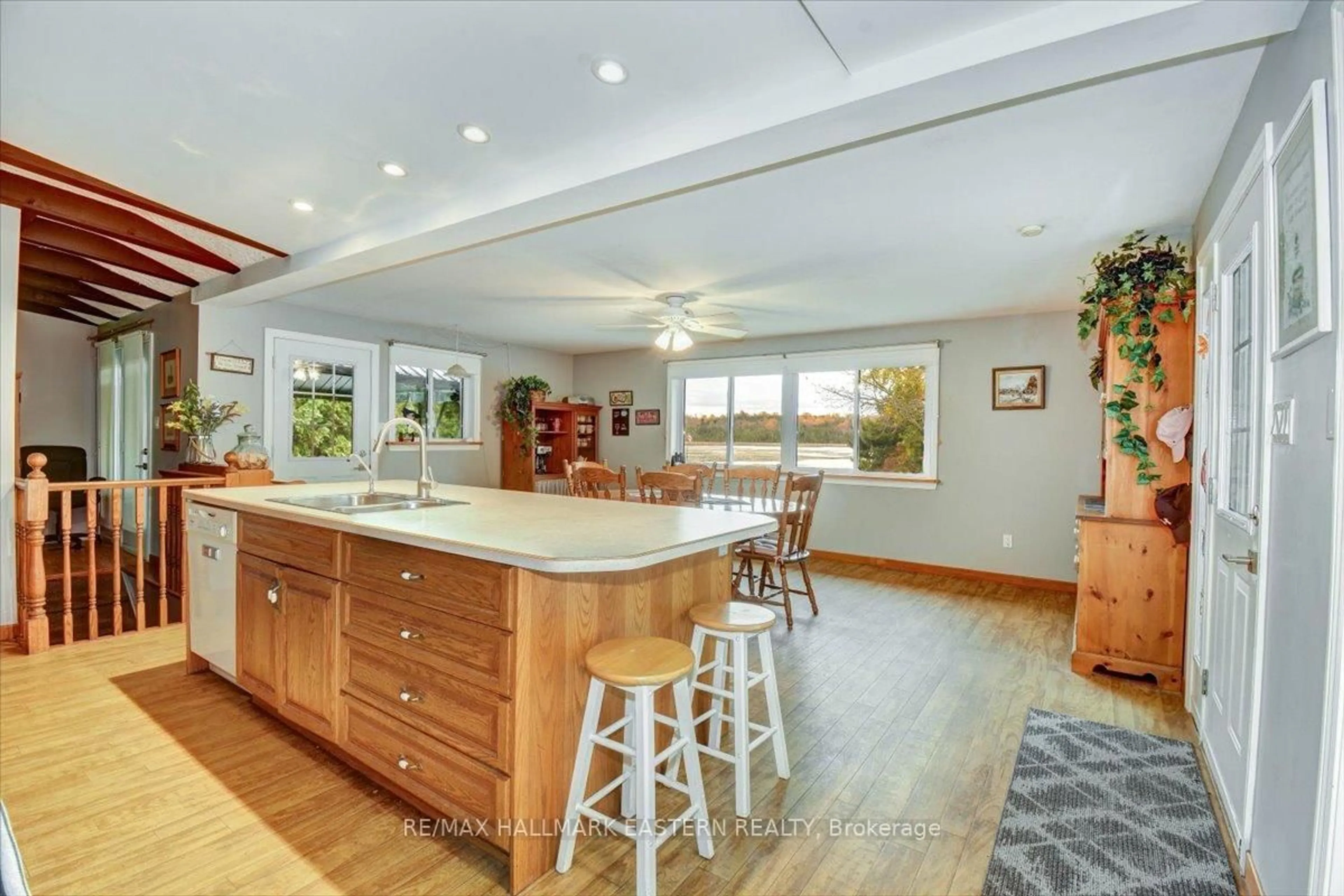 Open concept kitchen, unknown for 169 East St, Selwyn Ontario K9J 0C5