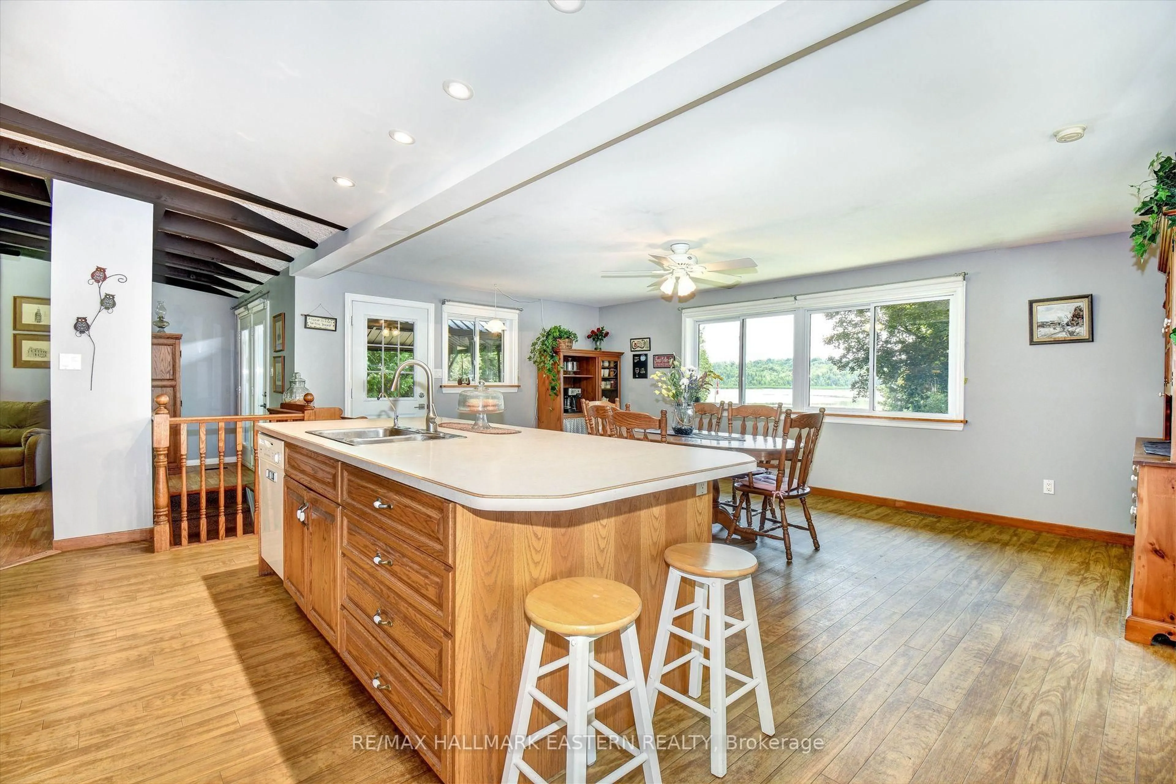 Open concept kitchen, unknown for 169 East St, Selwyn Ontario K9J 0C5