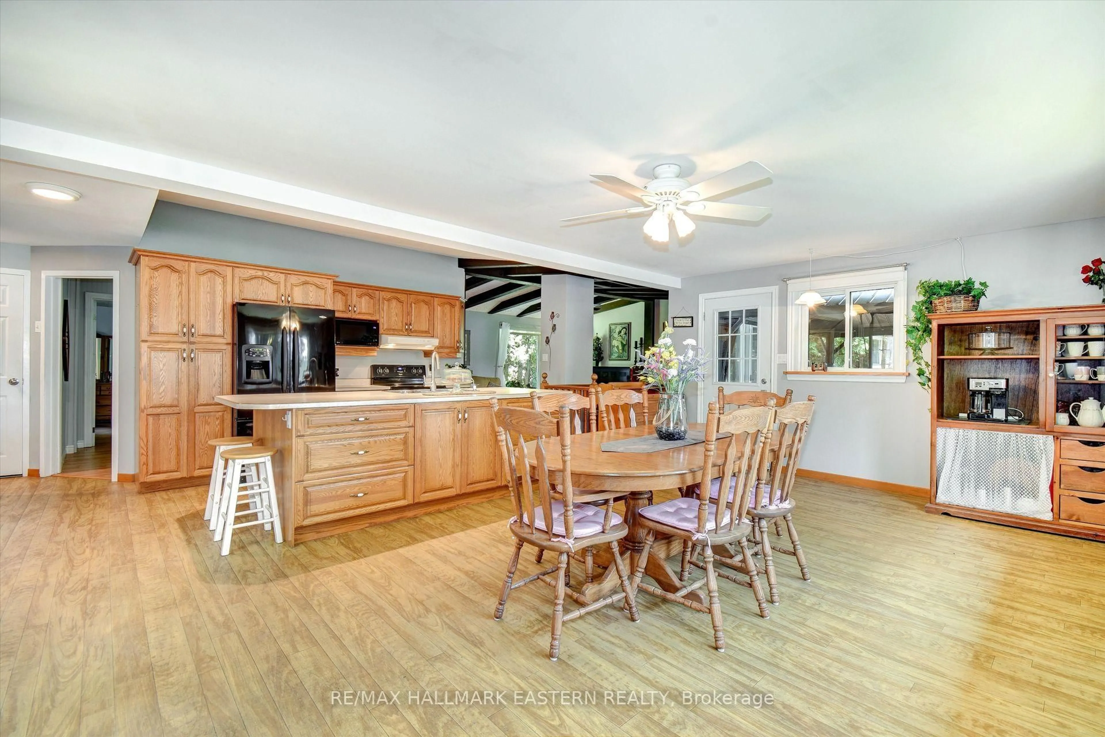 Open concept kitchen, unknown for 169 East St, Selwyn Ontario K9J 0C5