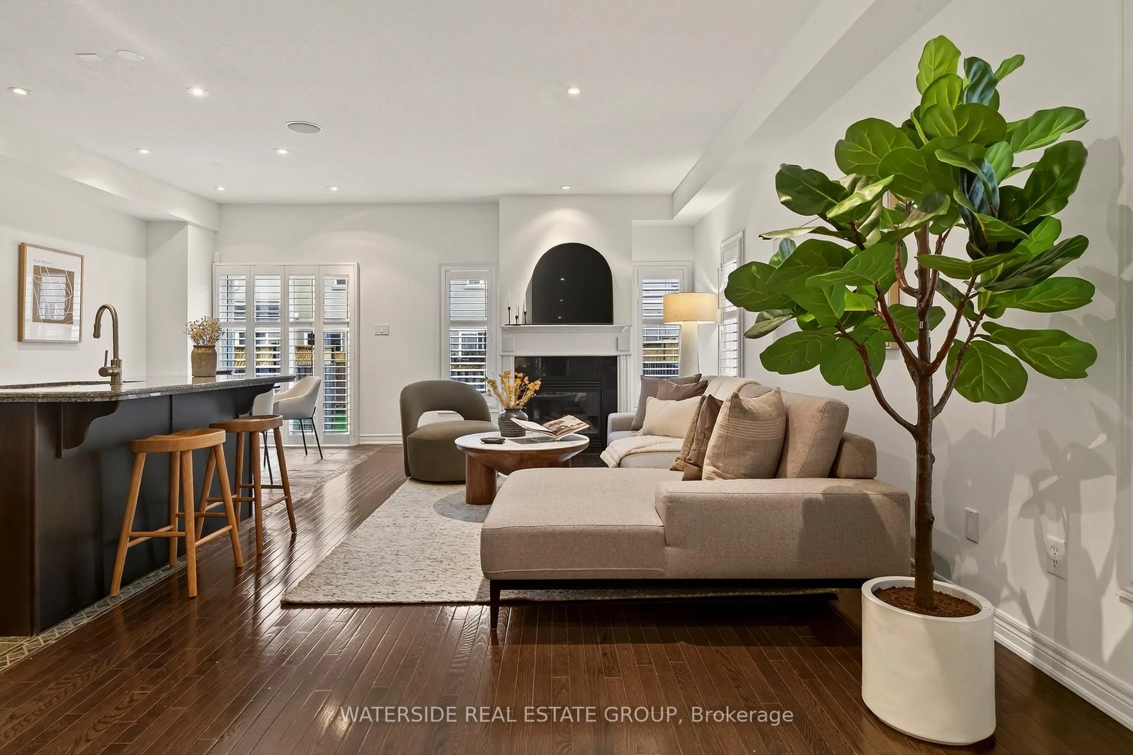 Living room with furniture, unknown for 84 Forest Valley Cres, Hamilton Ontario L9H 0A7