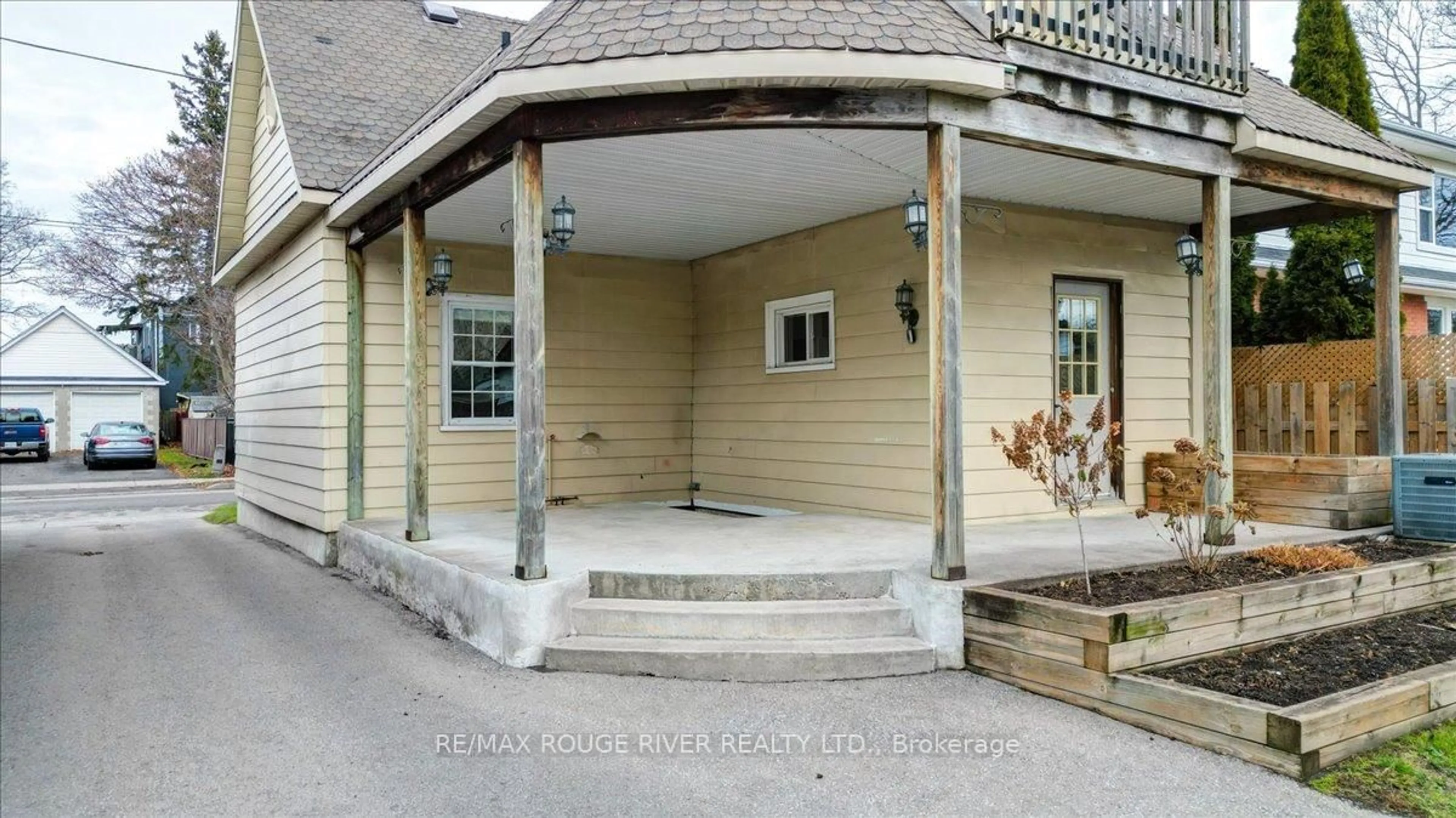 Patio, street for 97 Havelock St, Cobourg Ontario K9A 2J6