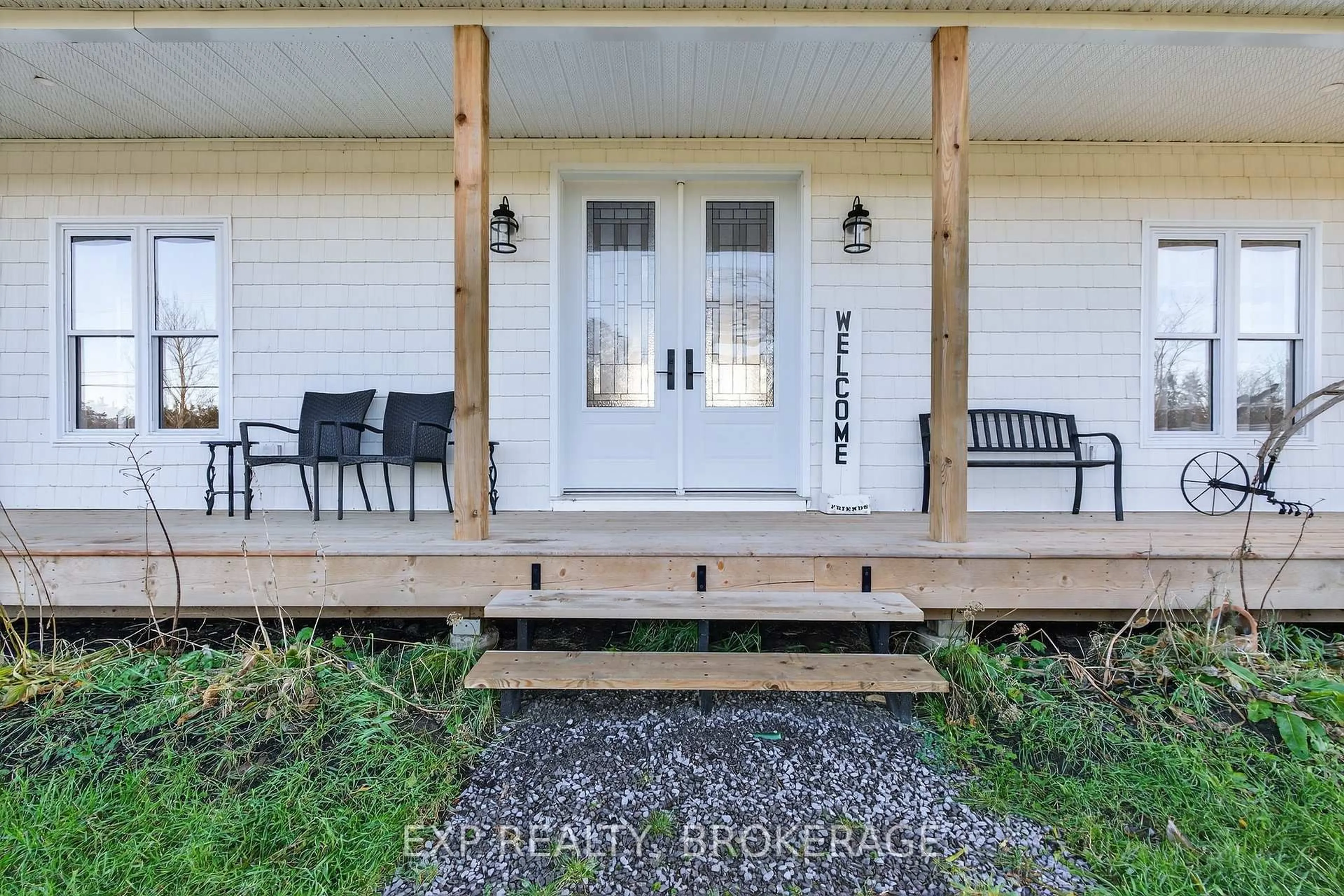 Indoor entryway for 2516 COUNTY 15 Rd, Prince Edward County Ontario K0K 2T0