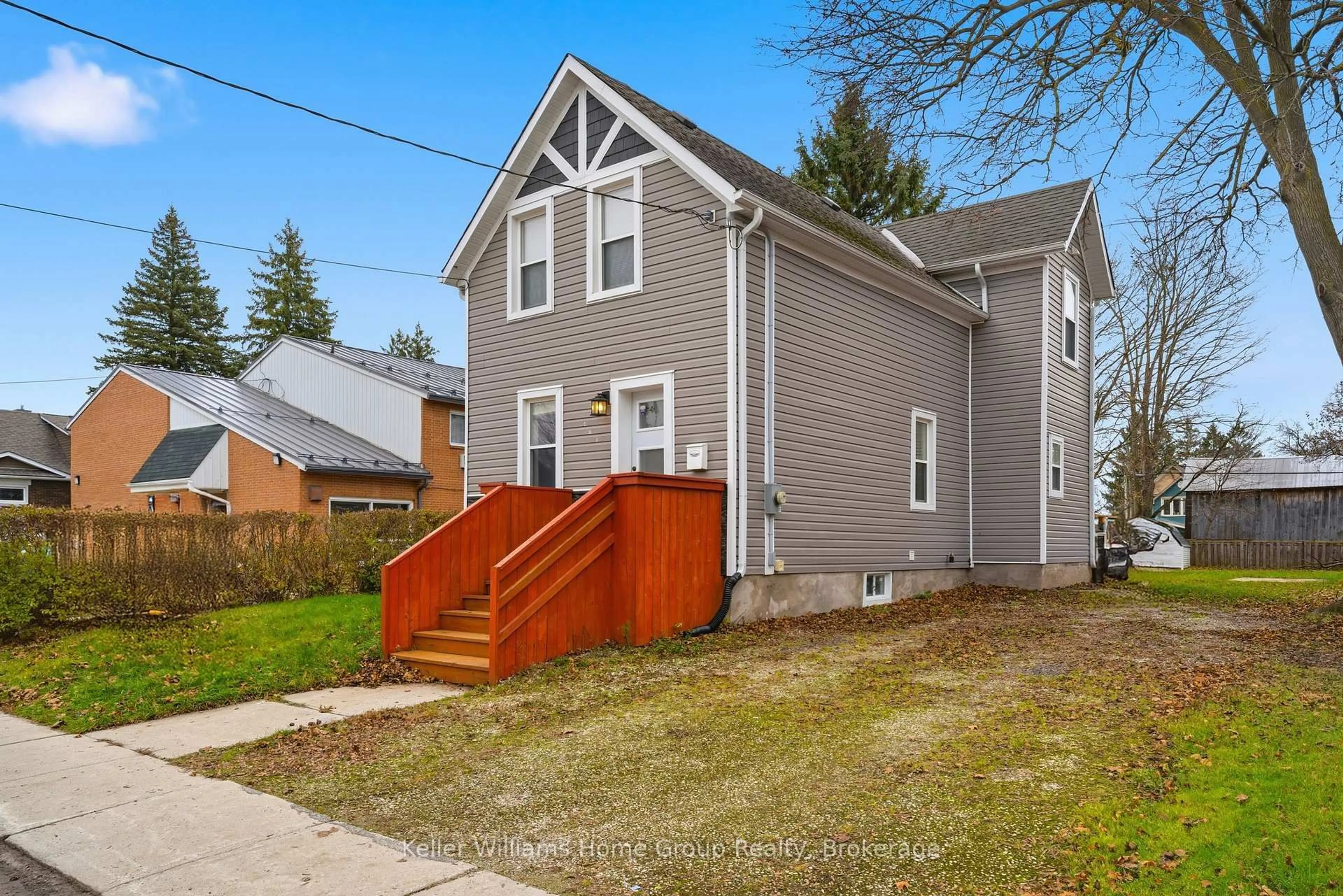 Unknown for 475 11th St, Hanover Ontario N4N 1S9