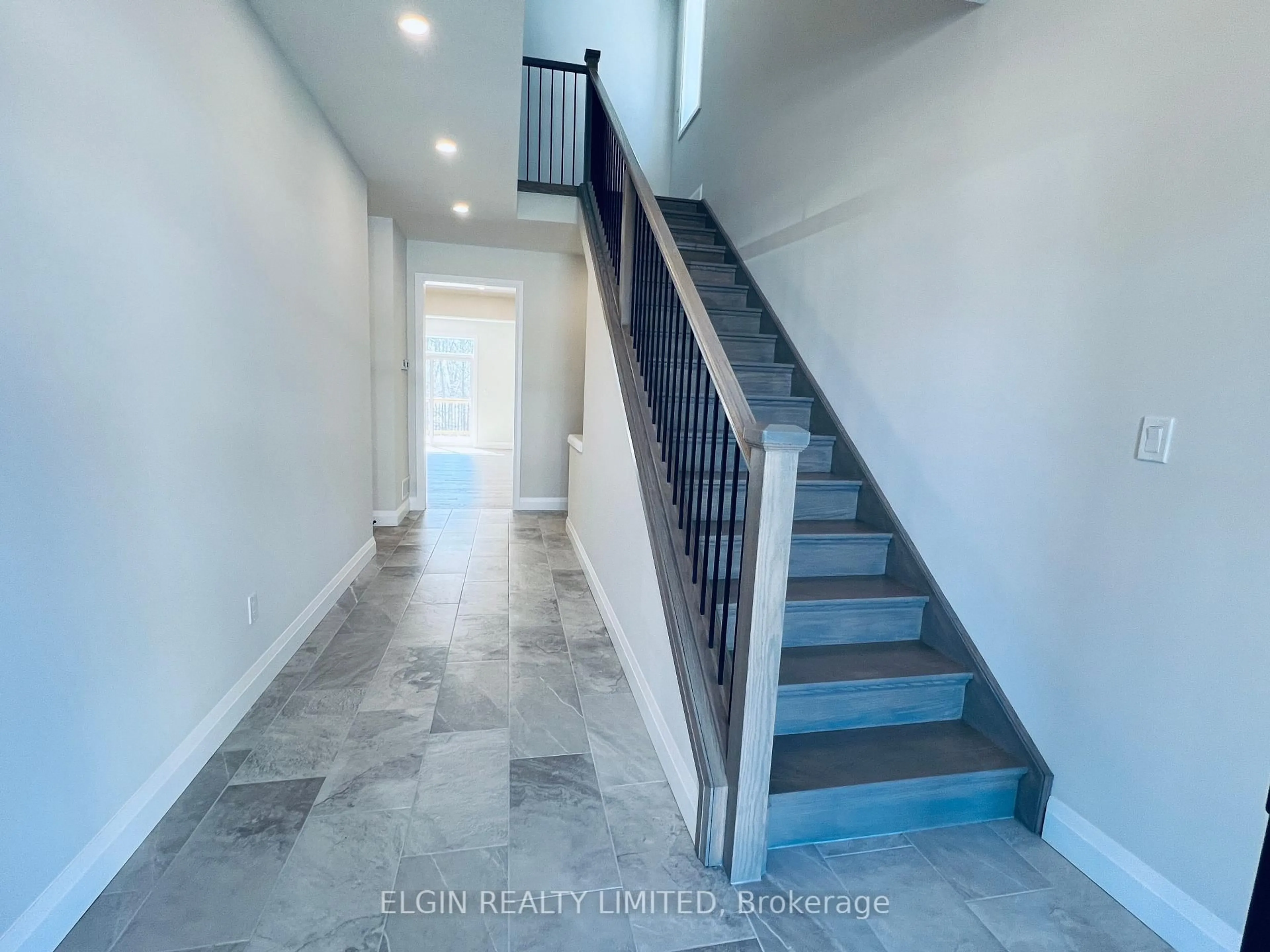 Unknown for 25-49 Royal Dornoch Dr, St. Thomas Ontario N5R 0P4