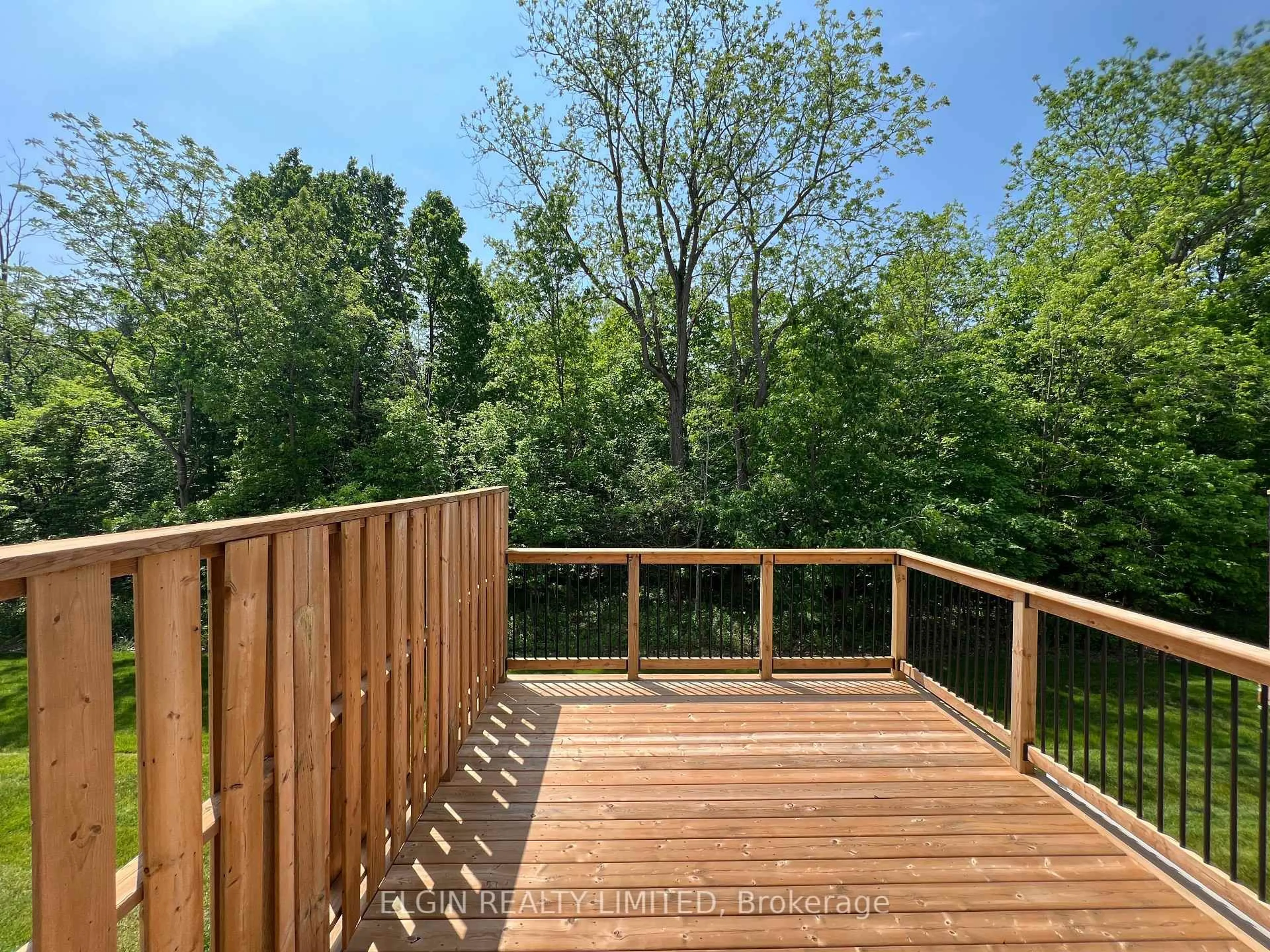 Patio, forest/trees view for 27-49 Royal Dornoch Dr, St. Thomas Ontario N5R 0P4