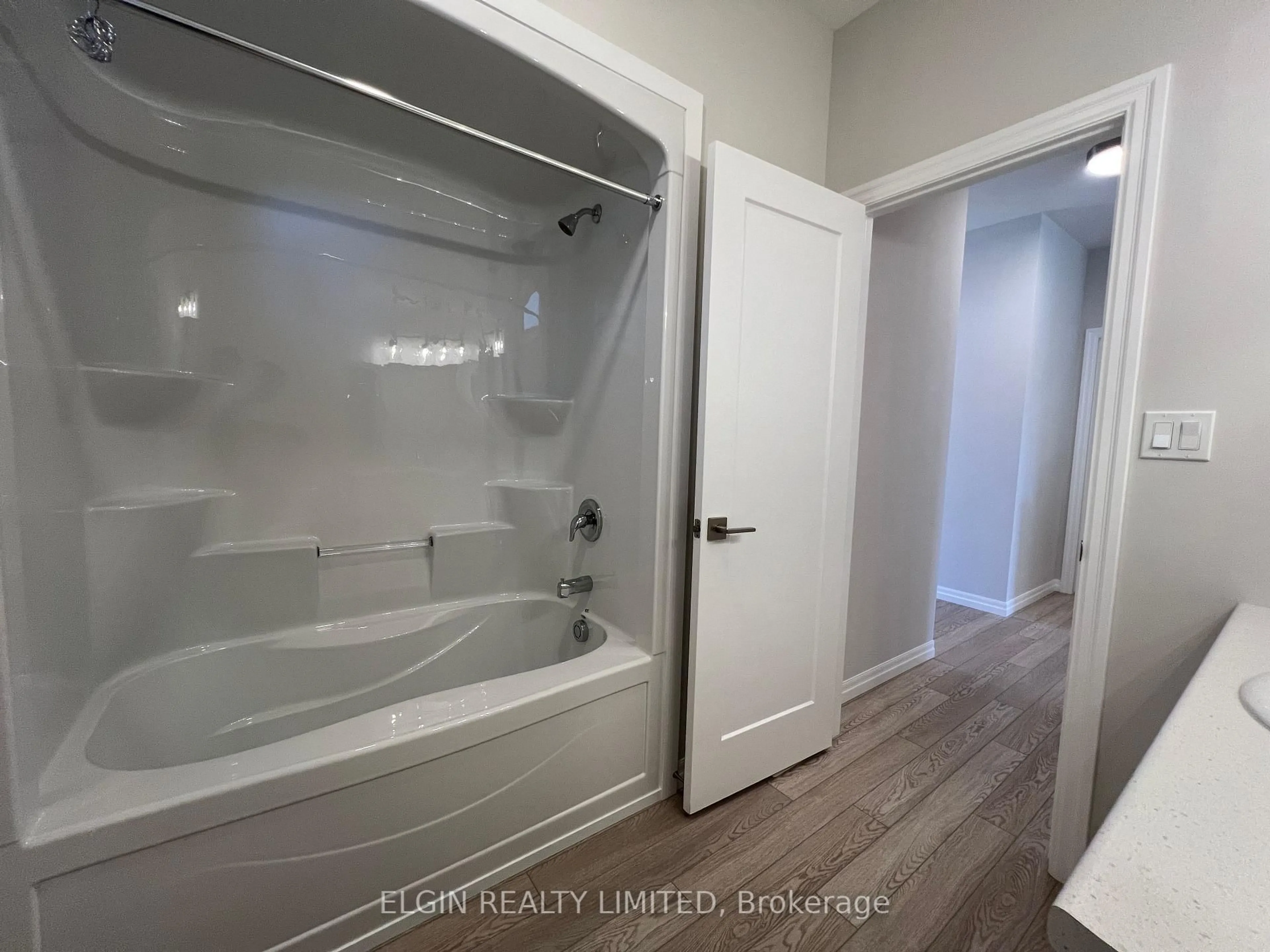 A pic of a room for 8 Hemlock Cres, Aylmer Ontario N5H 0B9