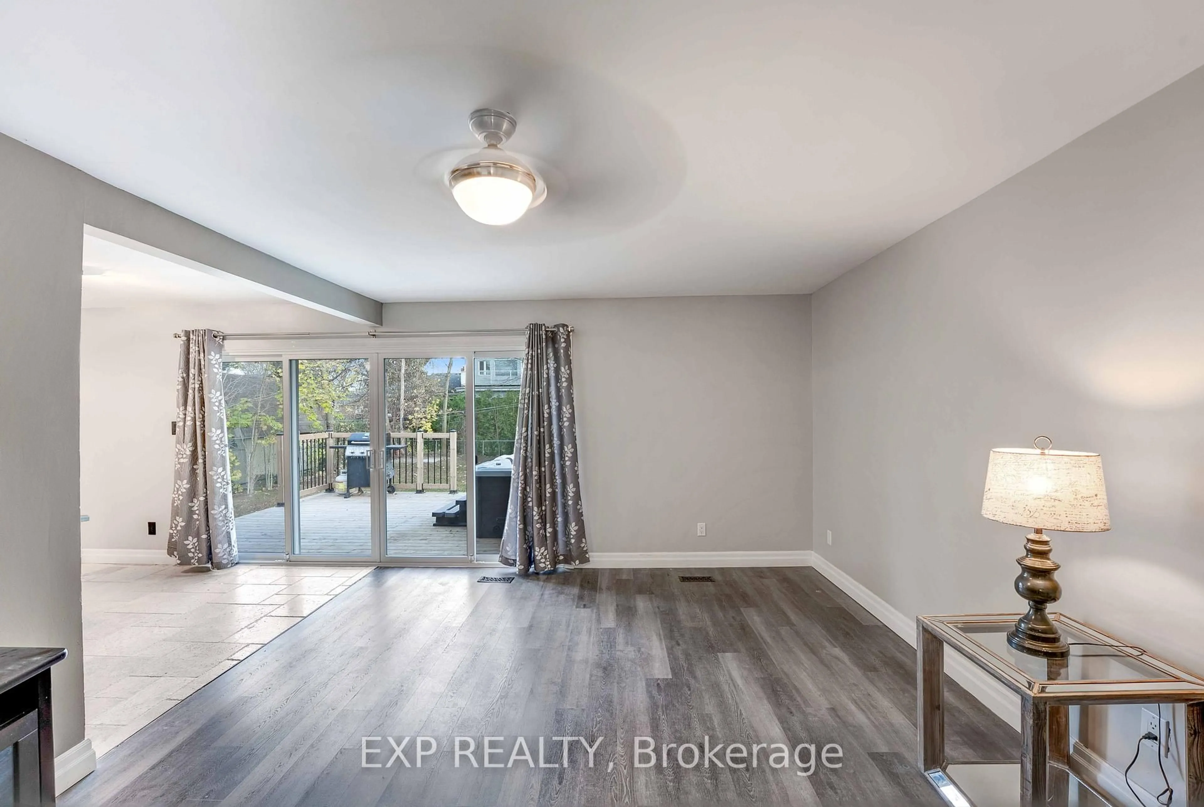 A pic of a room for 3426 Strang Dr, Niagara Falls Ontario L2G 6K3