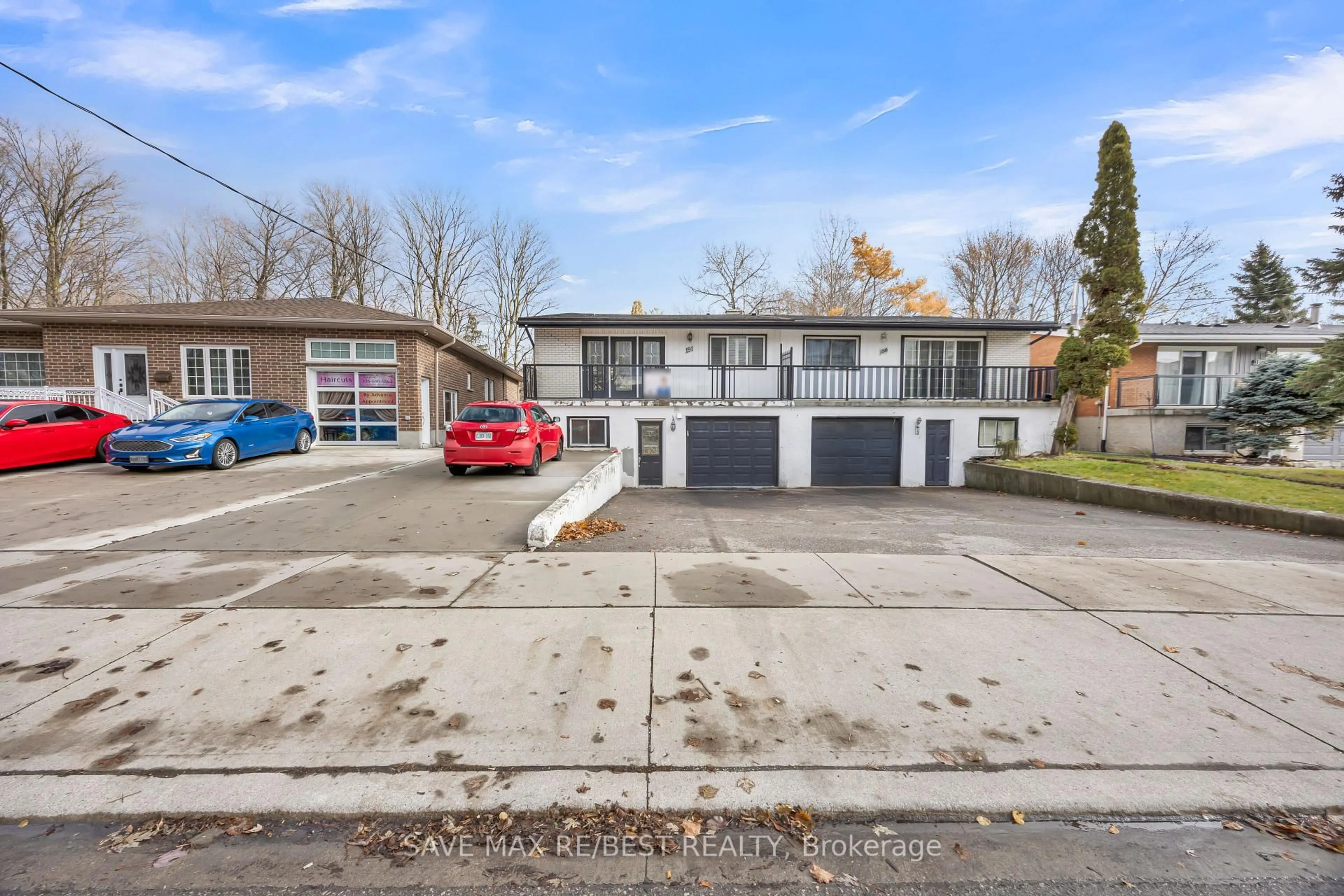 A pic from outside/outdoor area/front of a property/back of a property/a pic from drone, street for 191 Franklin St, Kitchener Ontario N2A 1Y4