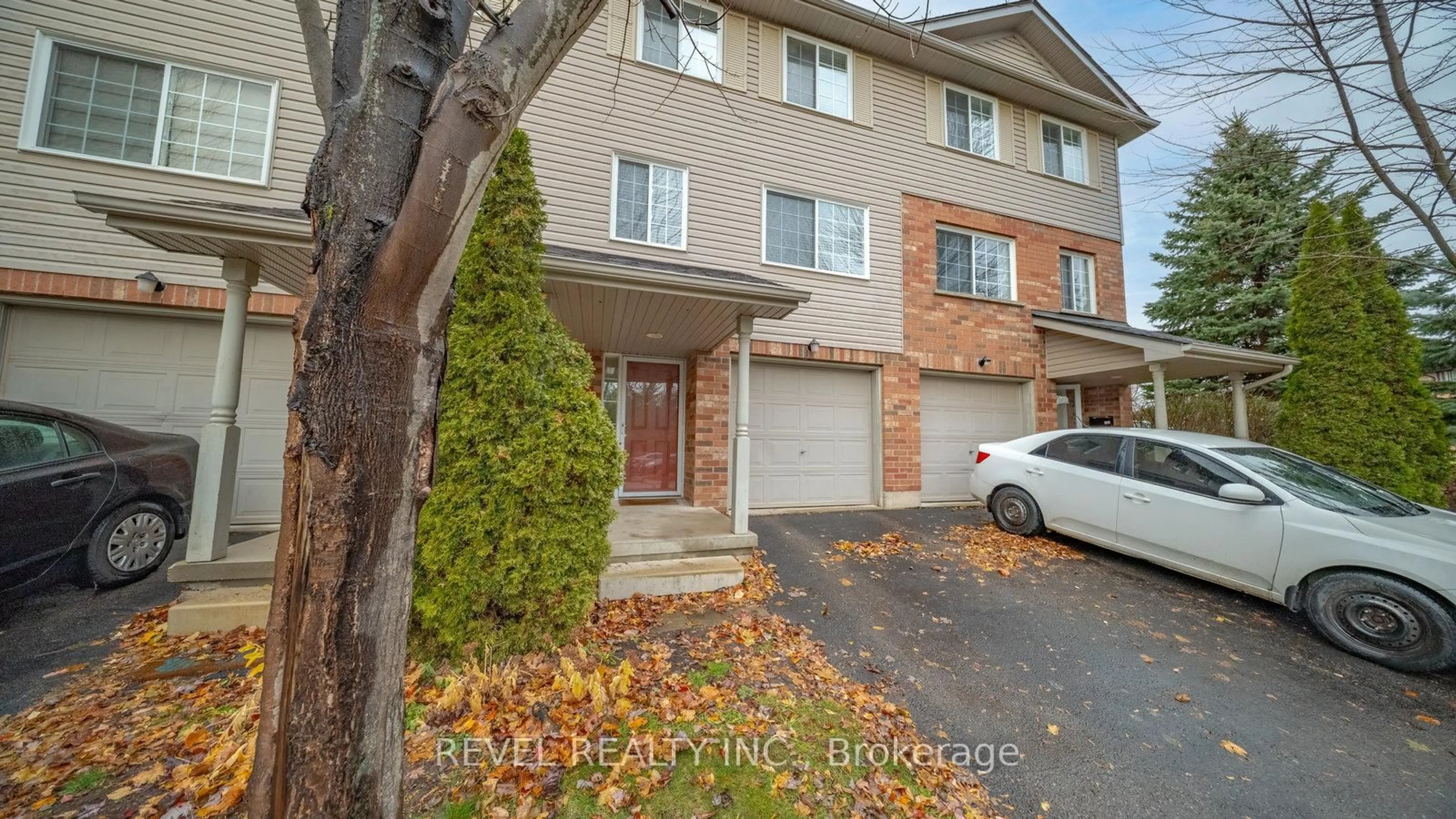 Unknown for 120 Dudhope Ave #24, Cambridge Ontario N1R 4T7
