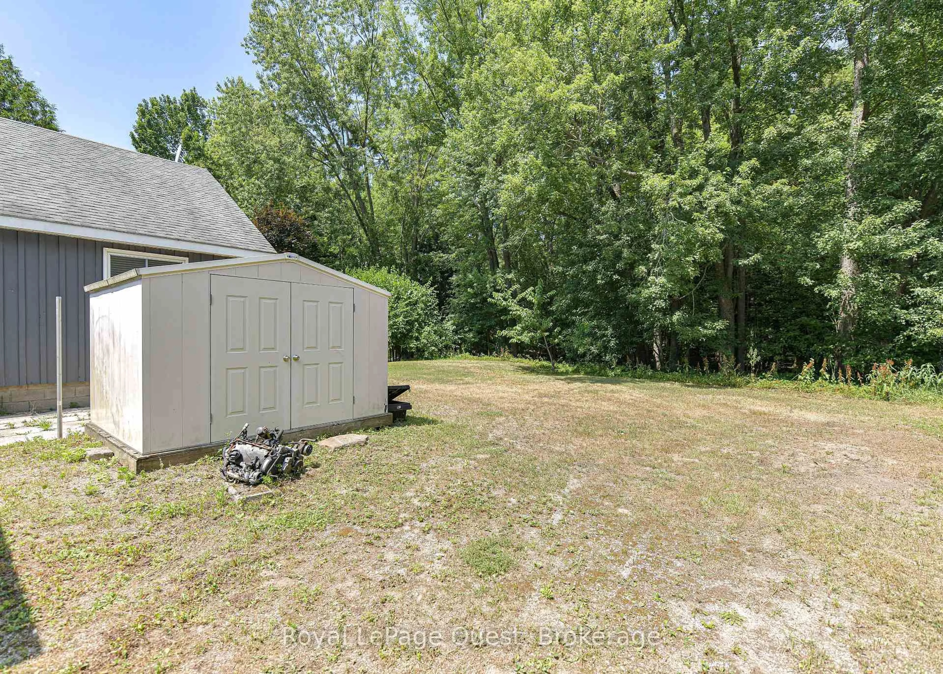 Shed for 1046 Southwood Rd, Gravenhurst Ontario P0E 1N0