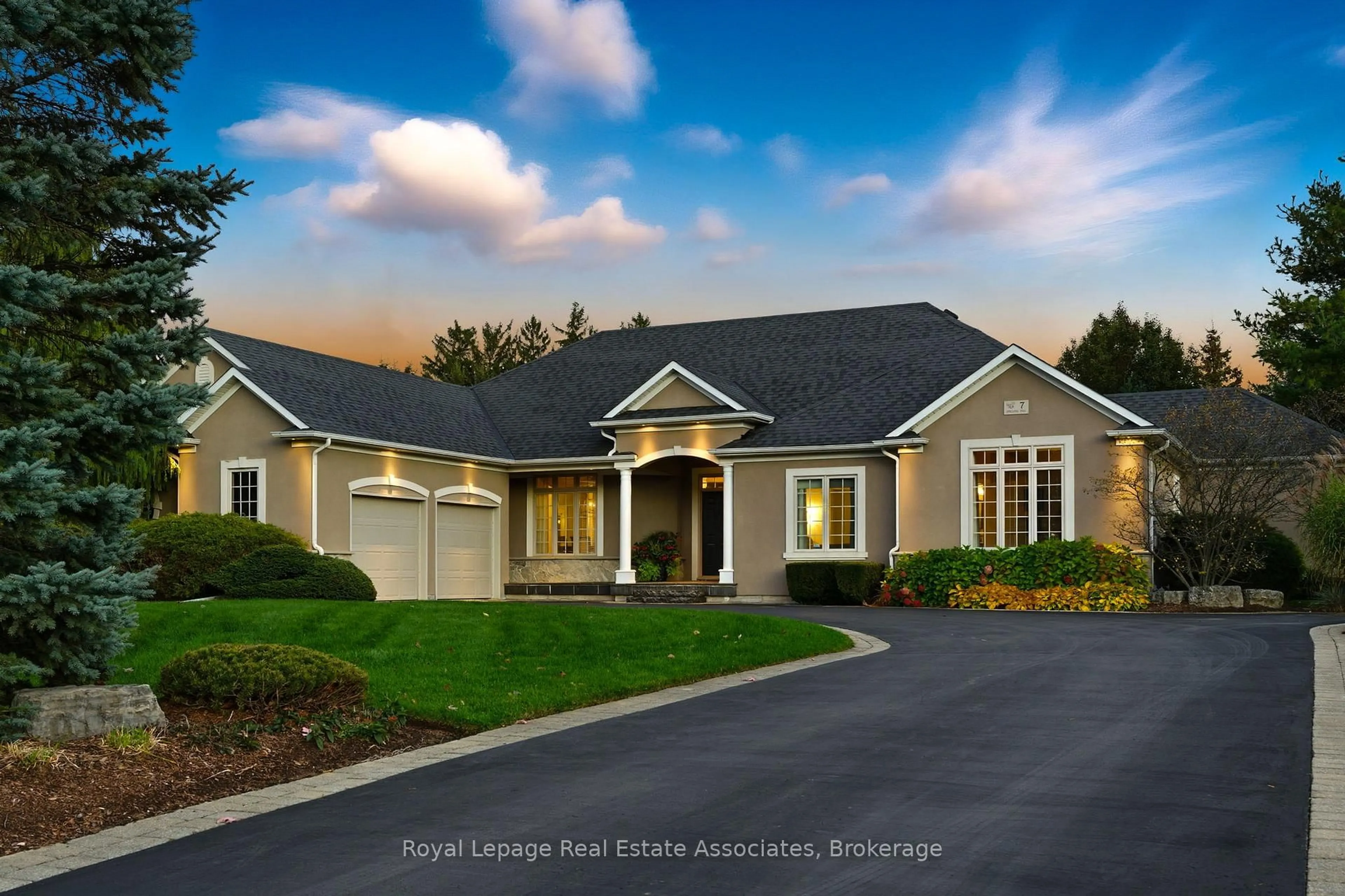 Home with vinyl exterior material, street for 7 Appaloosa Tr, Hamilton Ontario L0R 1H3