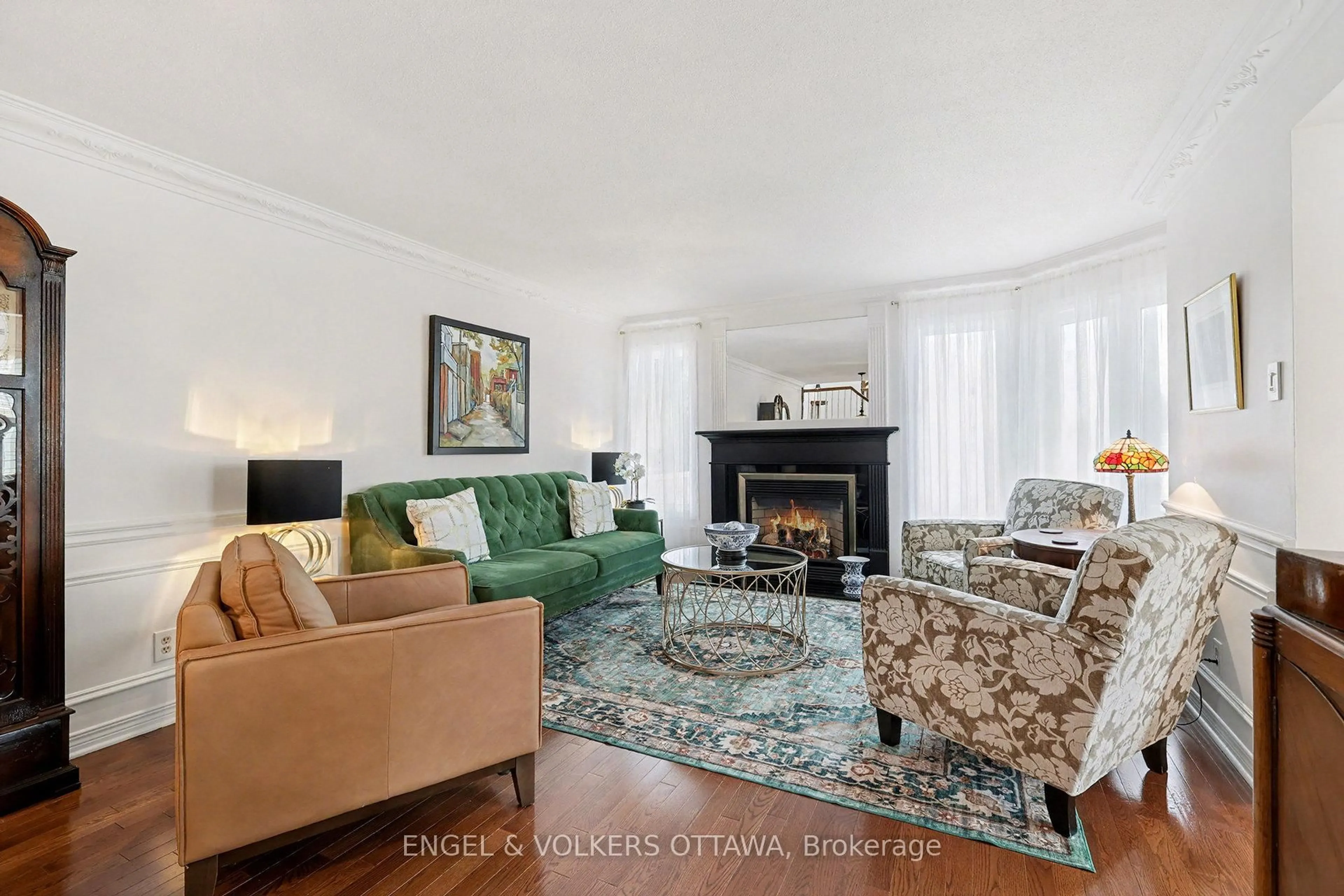 Living room with furniture, unknown for 55 Dalecroft Cres, Ottawa Ontario K2G 5V7