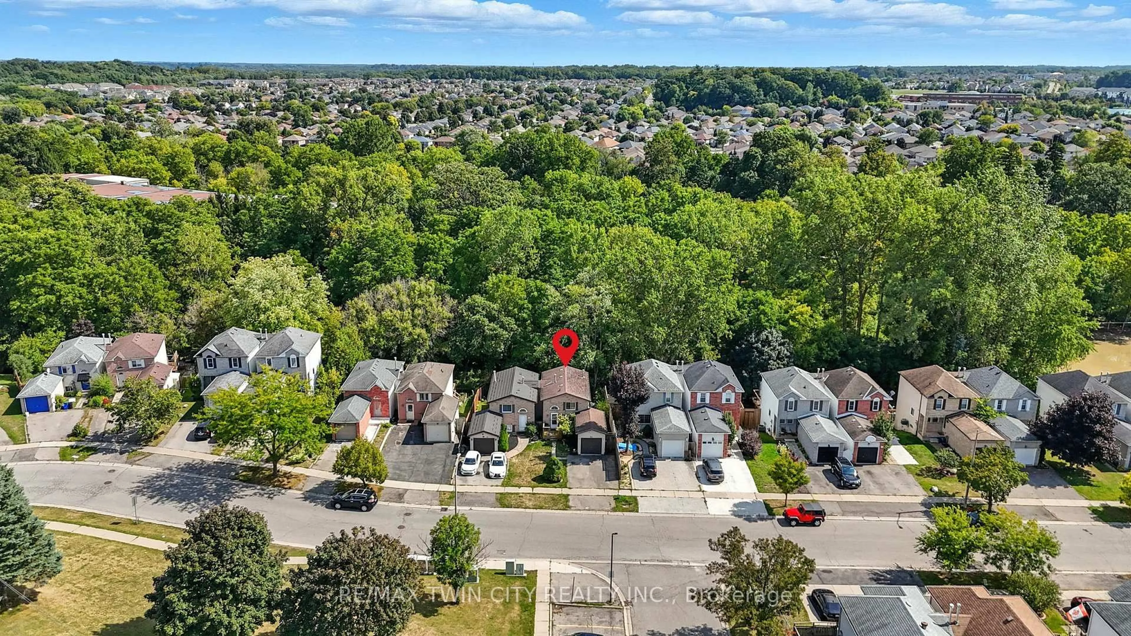 A pic from outside/outdoor area/front of a property/back of a property/a pic from drone, city buildings view from balcony for 21 D'Aubigny Rd, Brantford Ontario N3T 6J2