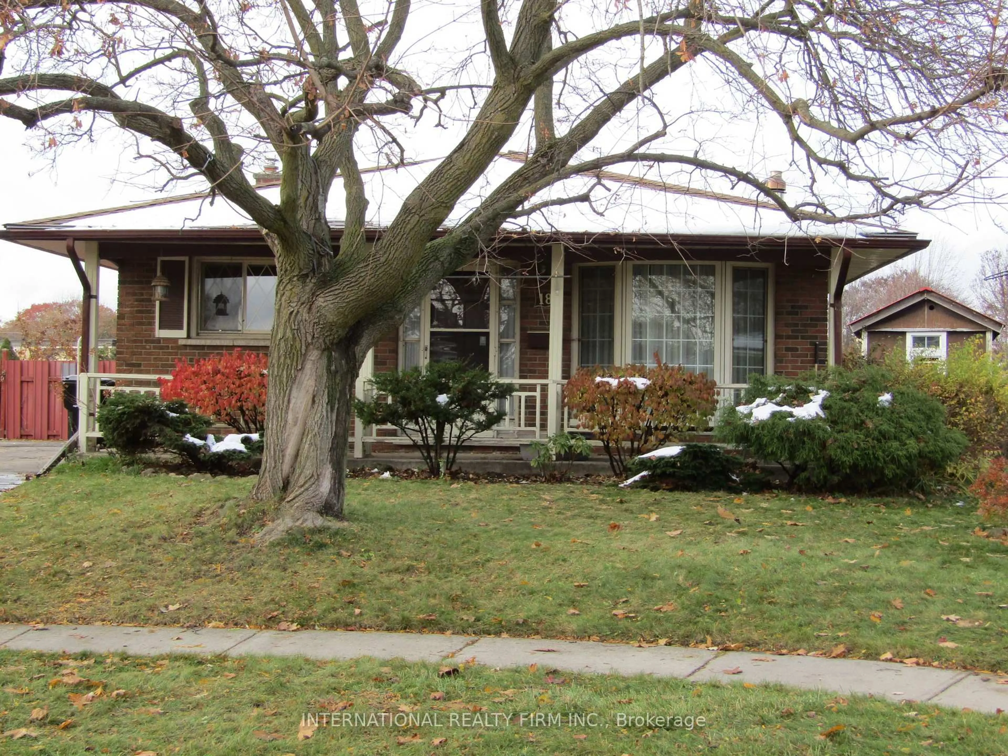 Home with vinyl exterior material, street for 18 Foster Cres, Cambridge Ontario N1R 4R1
