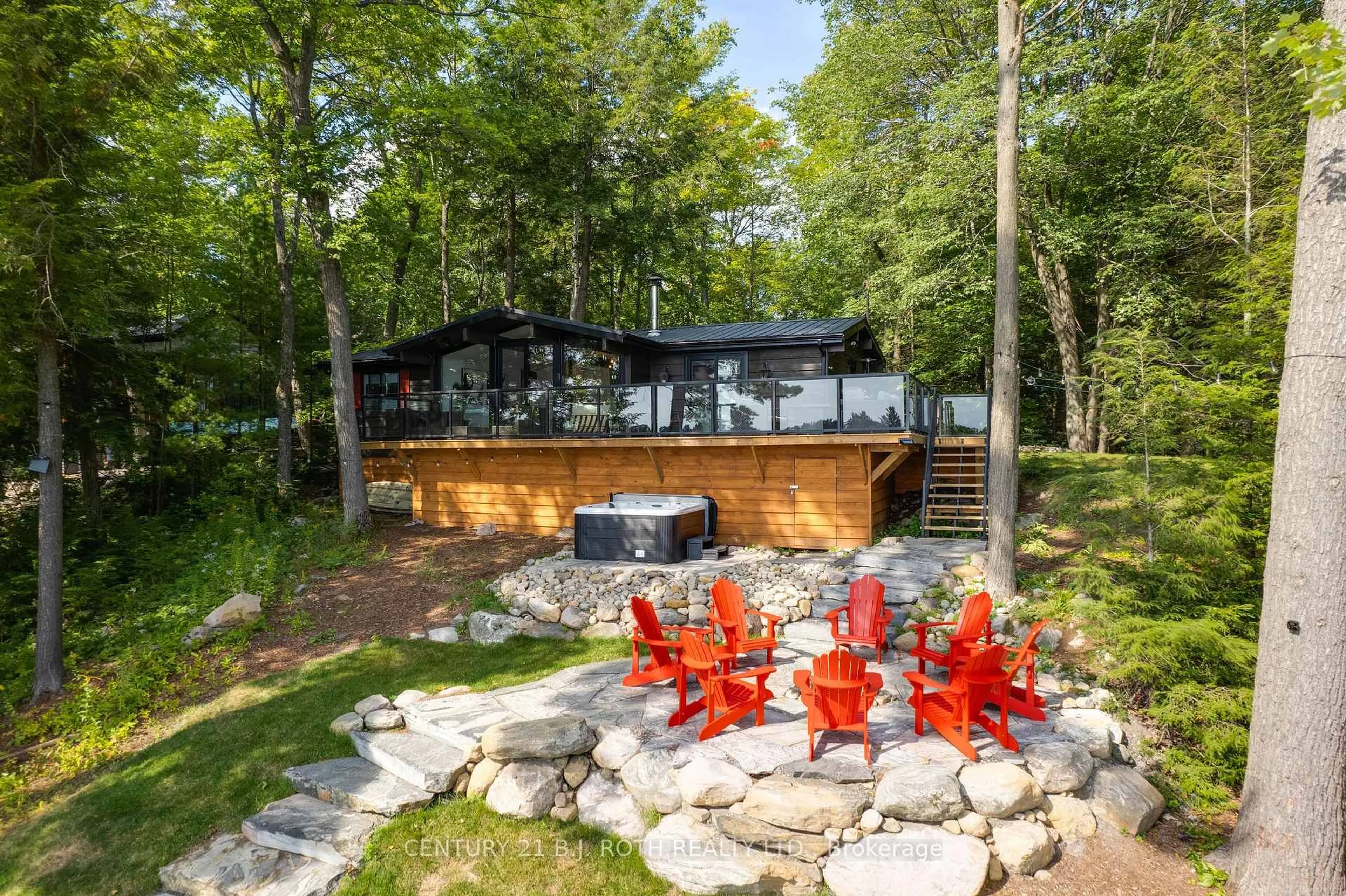 Patio, water/lake/river/ocean view for 334 STEWART LAKE Rd, Georgian Bay Ontario P0C 1H0
