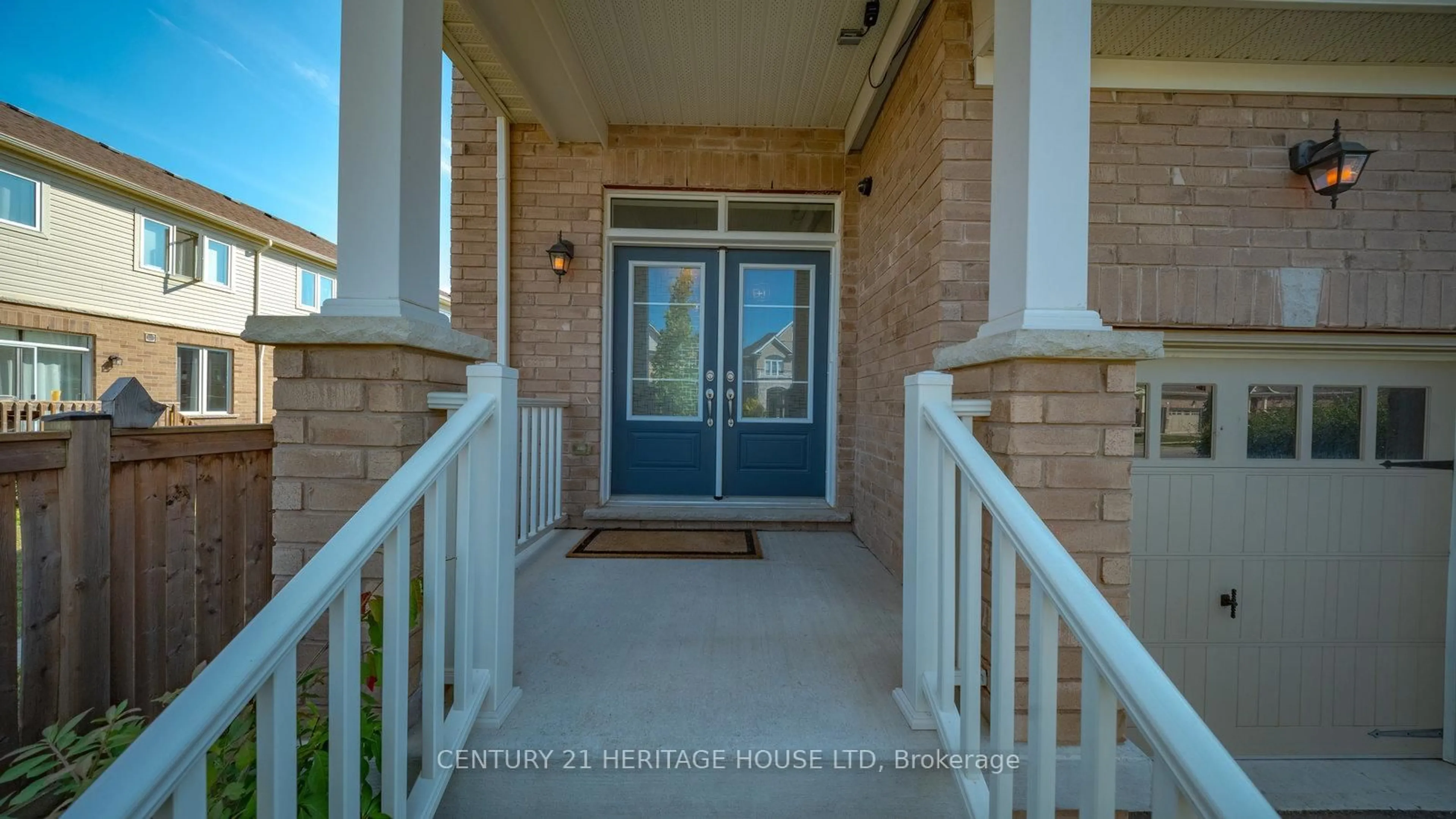 Indoor entryway for 119 Barlow Pl, Brant Ontario N3L 0G8