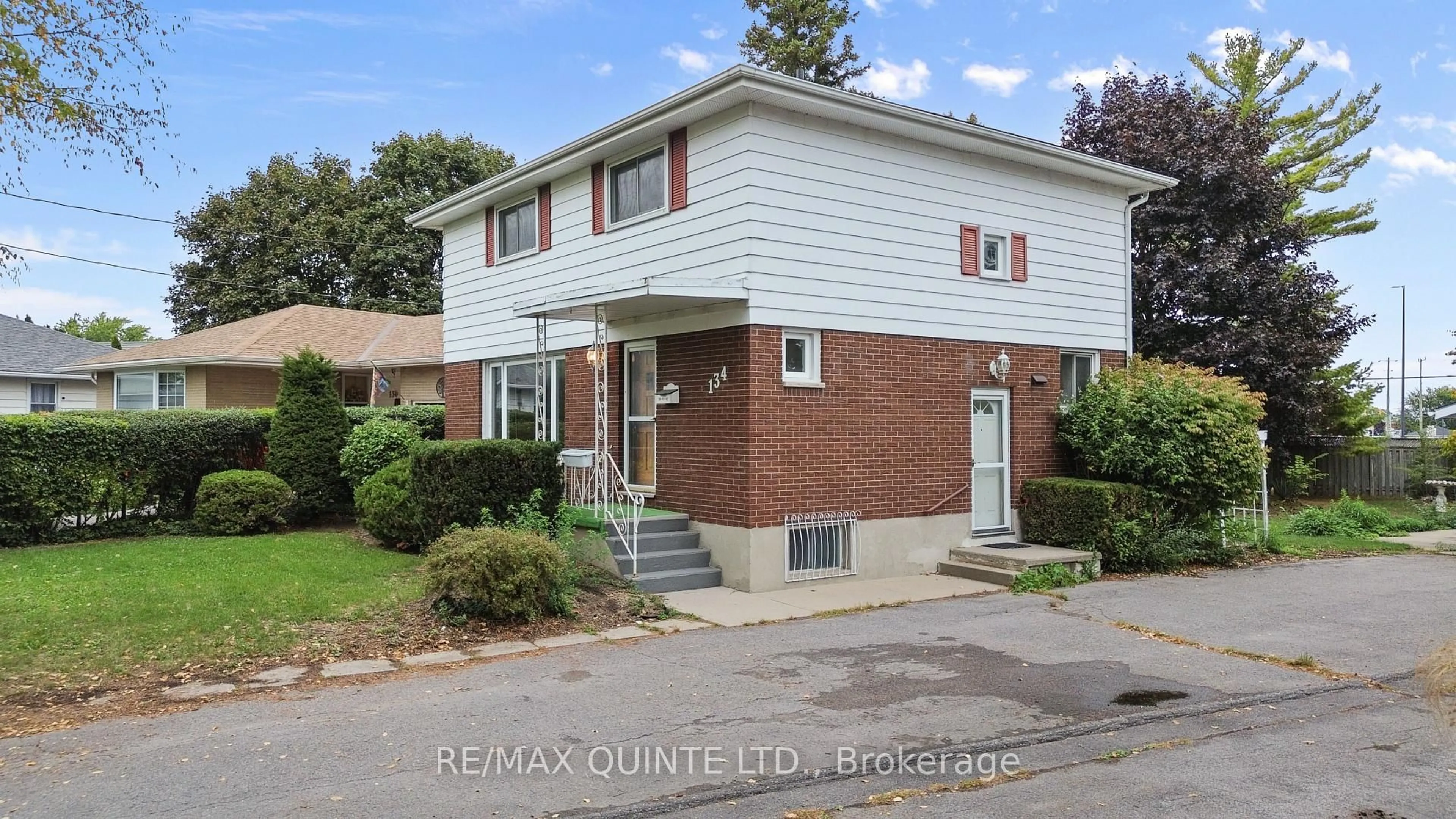 Home with brick exterior material, street for 134 Hastings Dr, Belleville Ontario K8N 1J5