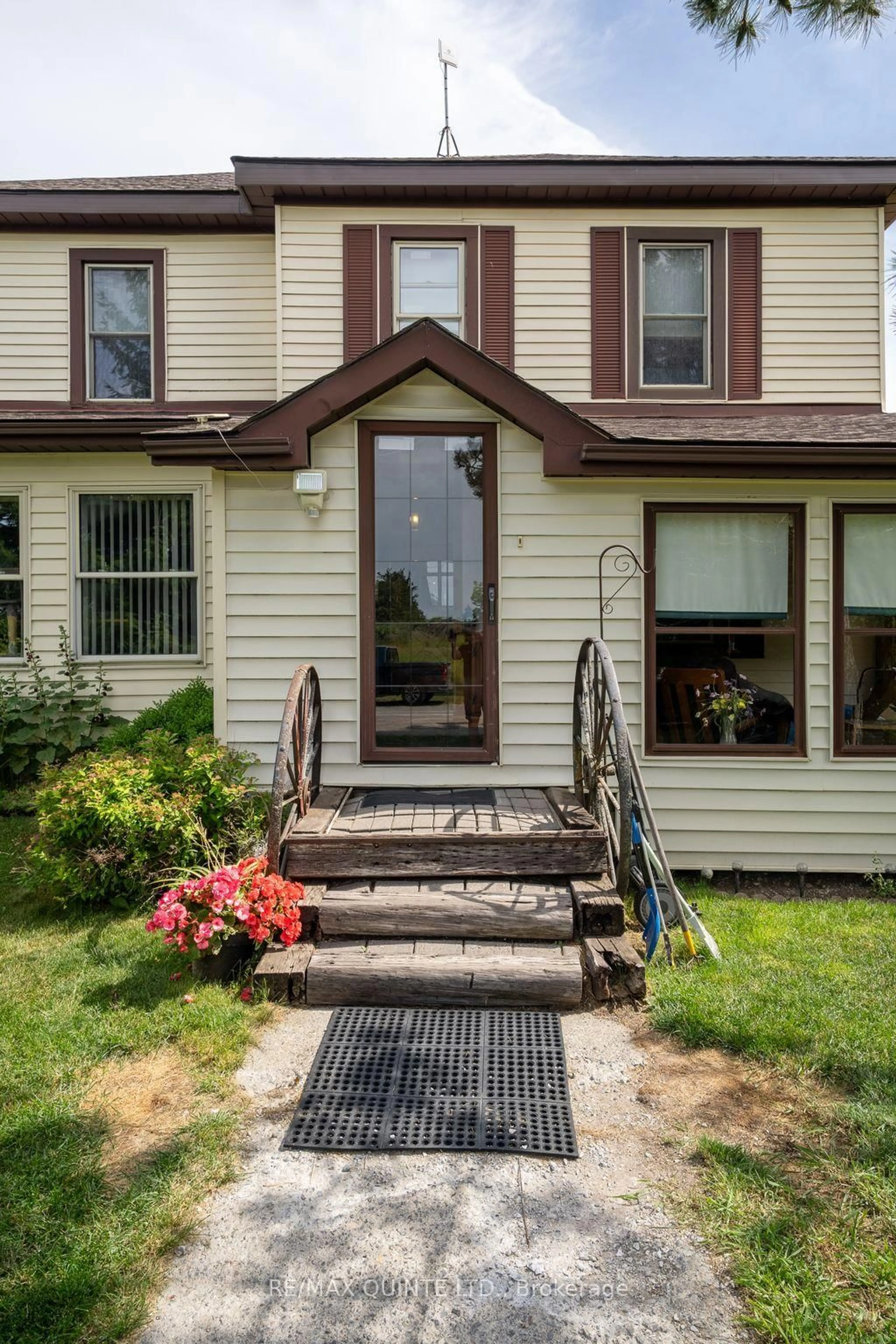 Home with vinyl exterior material, street for 595 ELMBROOK Rd, Prince Edward County Ontario K0K 2T0