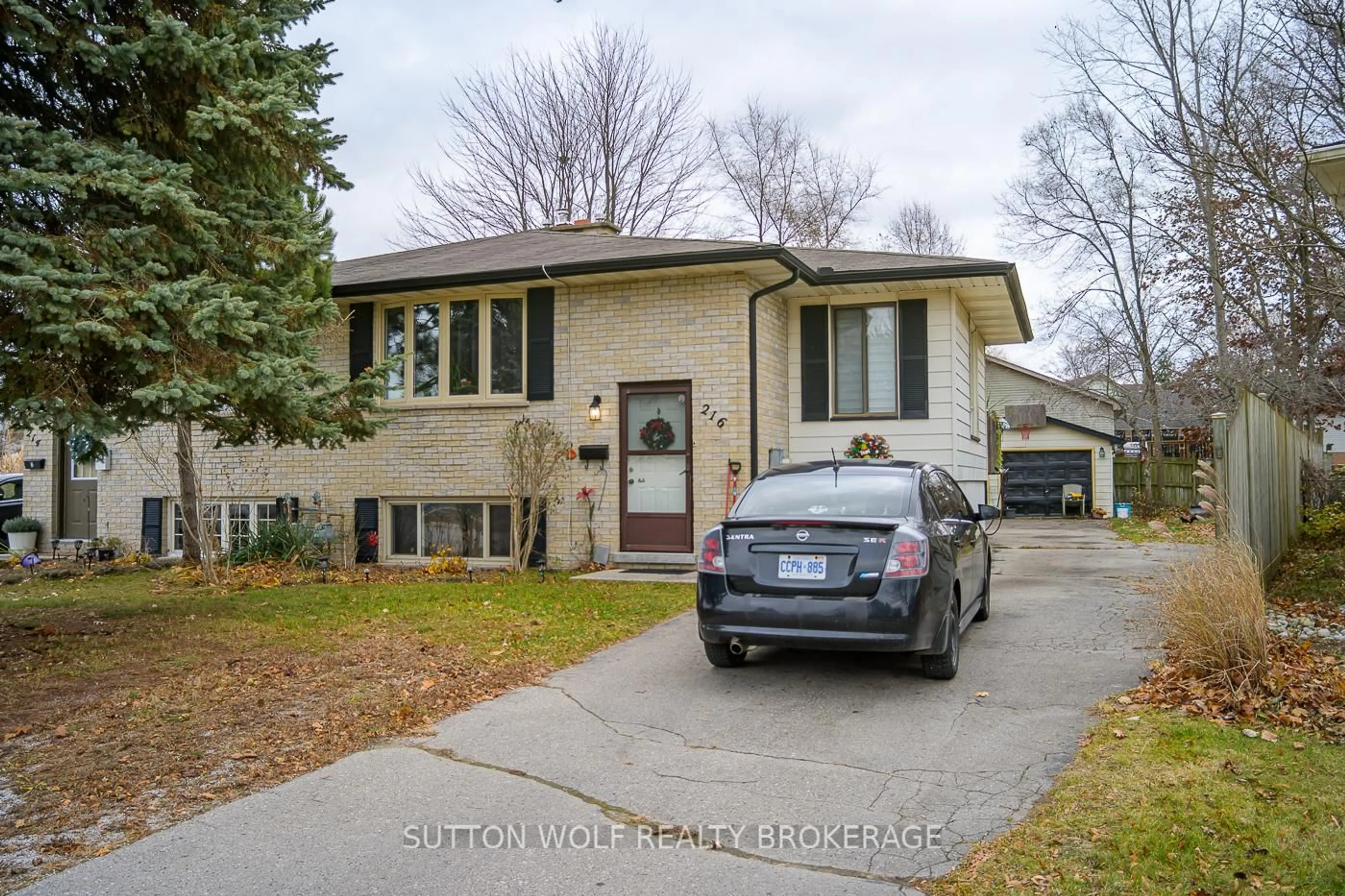 Home with brick exterior material, street for 216 Spence Dr, Strathroy-Caradoc Ontario N7G 3S8