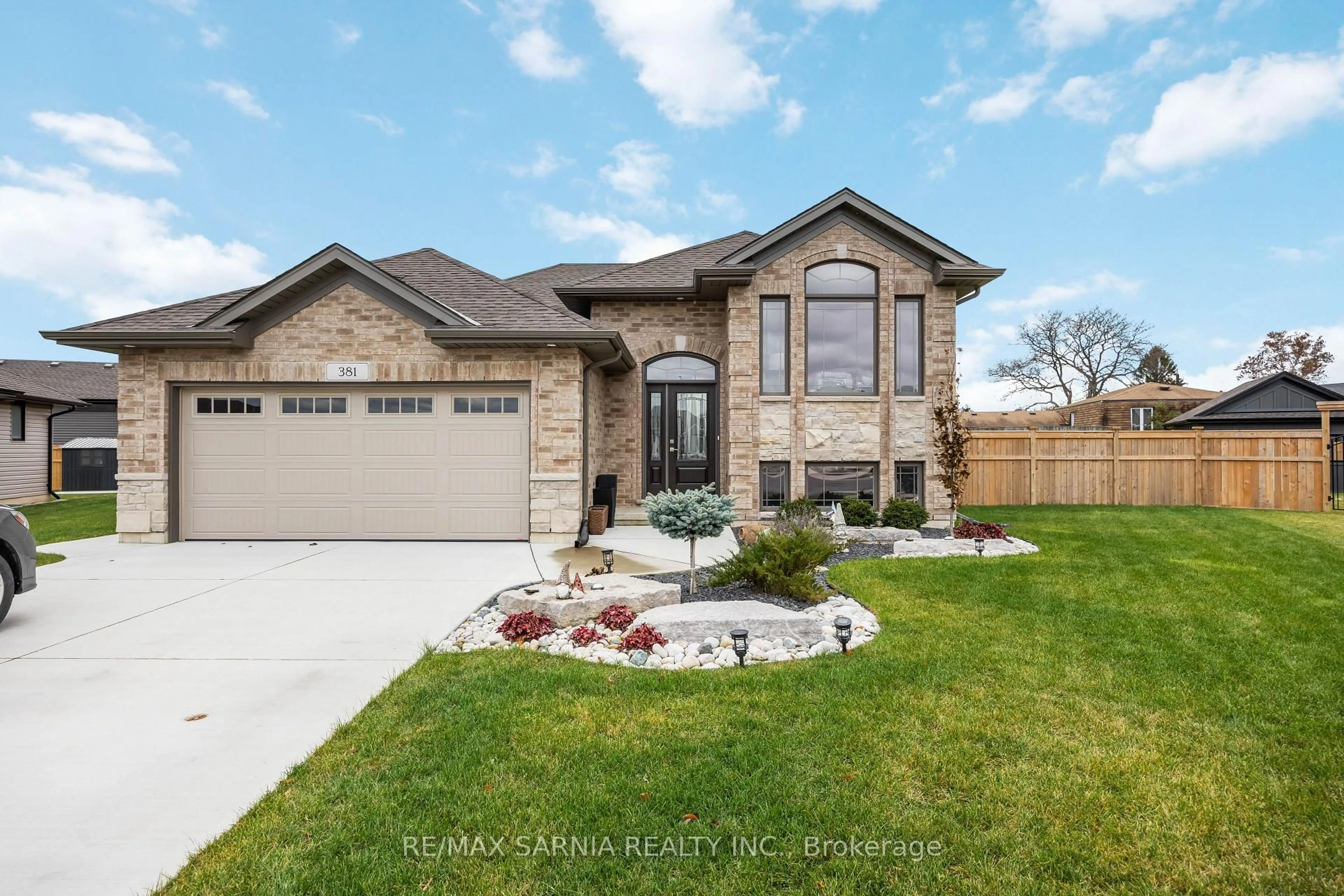 Home with brick exterior material, street for 381 Post Crt, St. Clair Ontario N0N 1G0