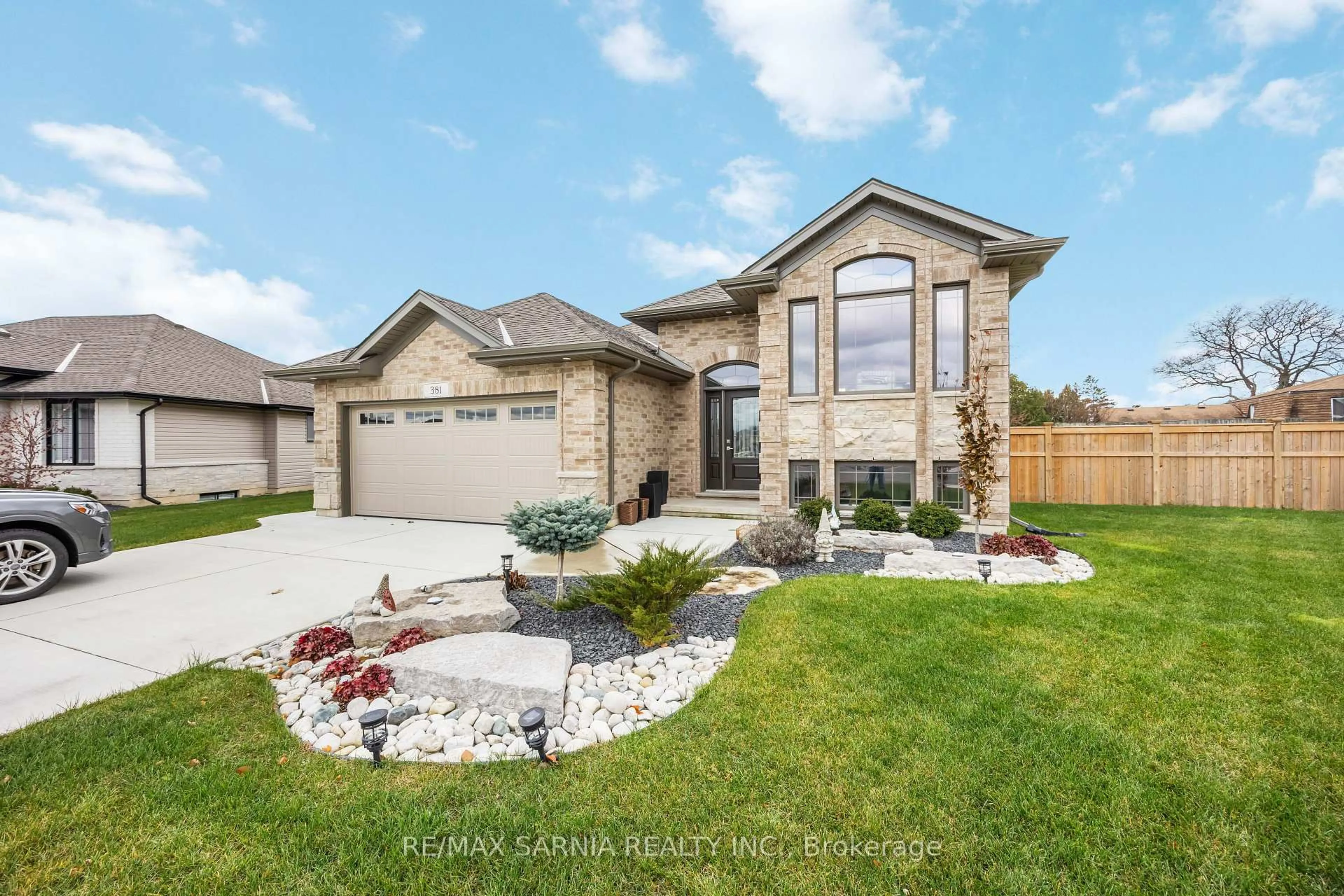 Home with brick exterior material, street for 381 Post Crt, St. Clair Ontario N0N 1G0