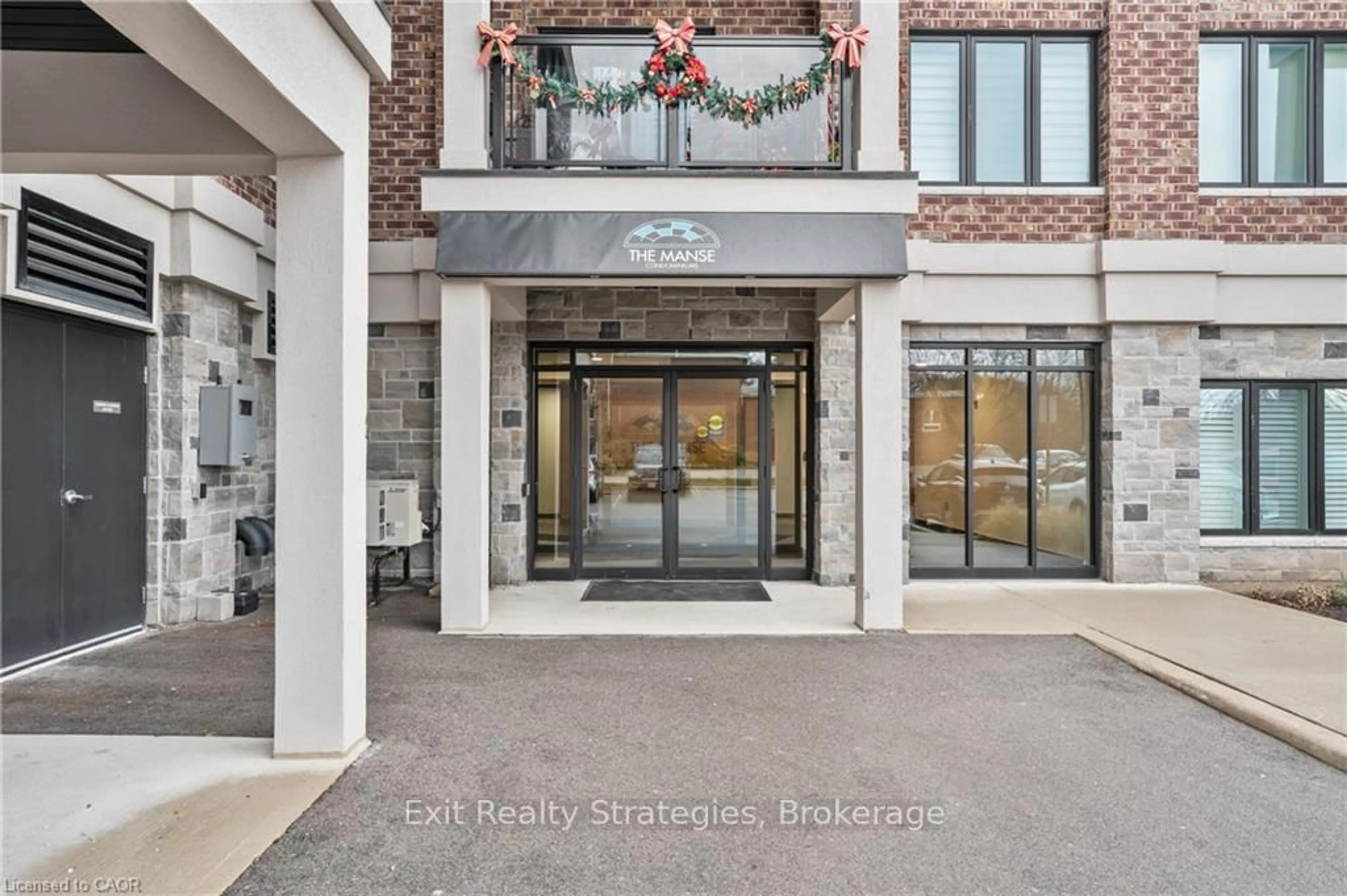 Indoor entryway for 2605 Binbrook Rd #308, Hamilton Ontario L0R 1C0