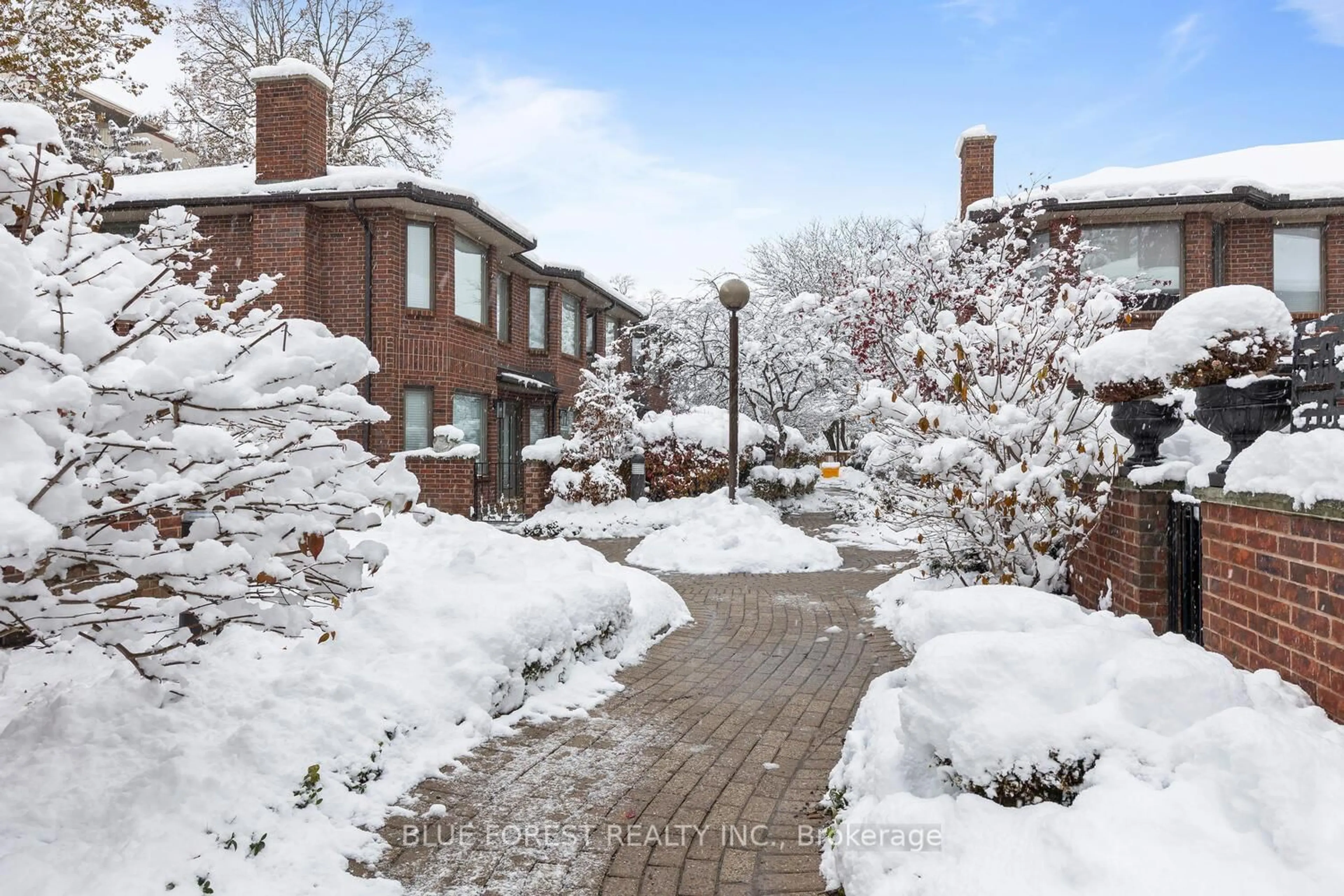 Unknown for 152 Albert St #10, London East Ontario N6A 1M1