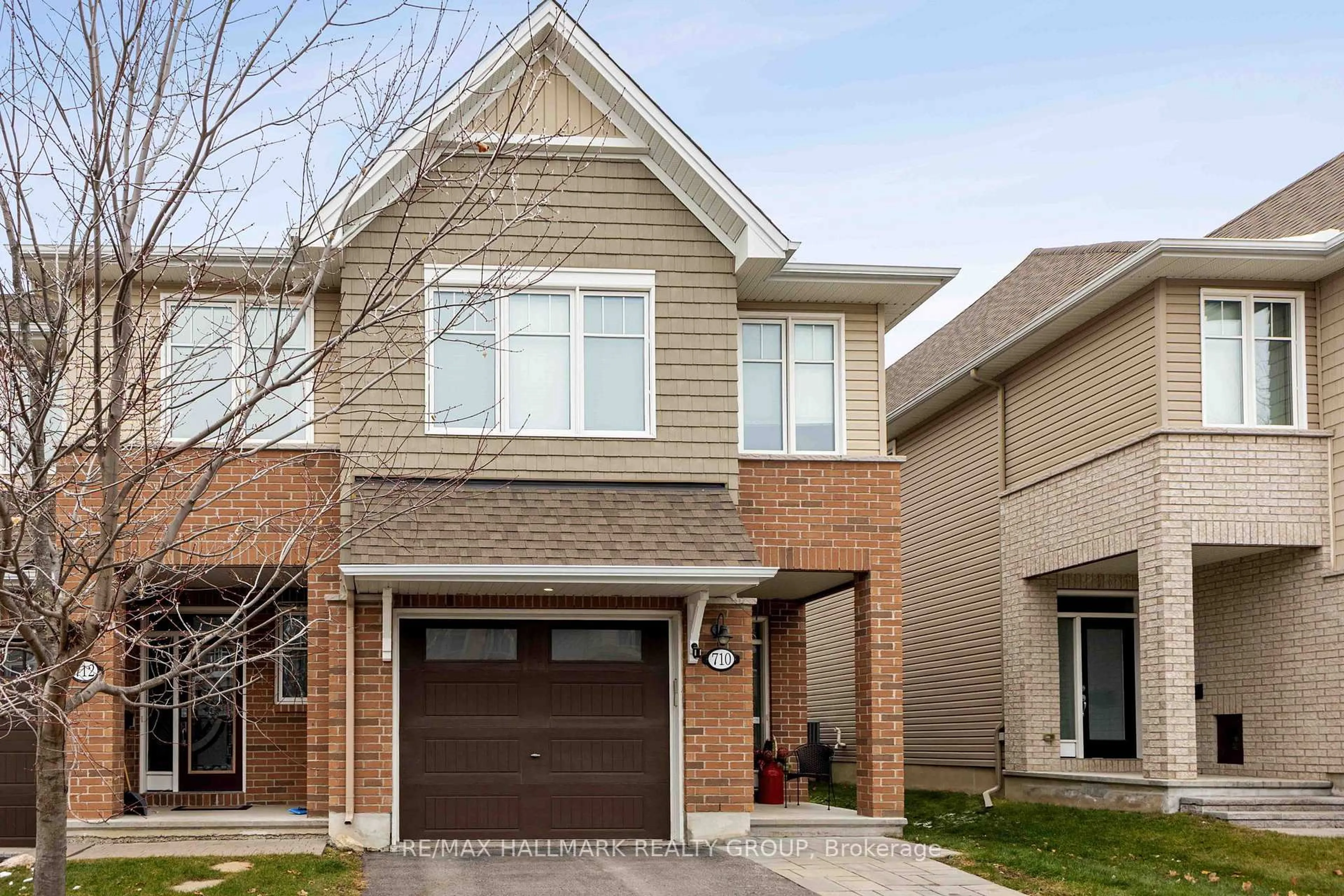 Home with brick exterior material, street for 710 Rue Du Cartographe St, Ottawa Ontario K4A 0Y8