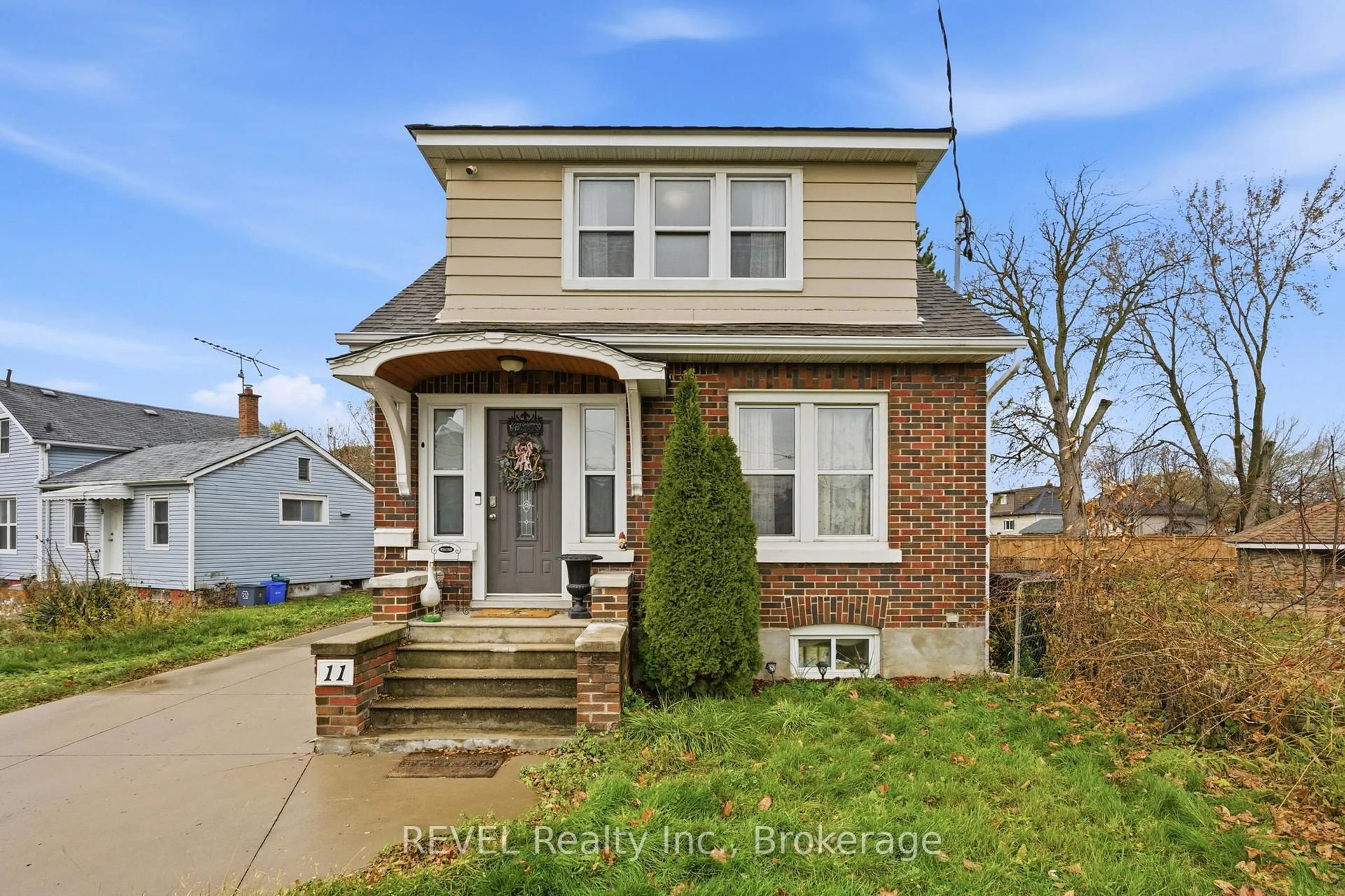 Home with brick exterior material, street for 11 Facer St, St. Catharines Ontario L2M 5H1