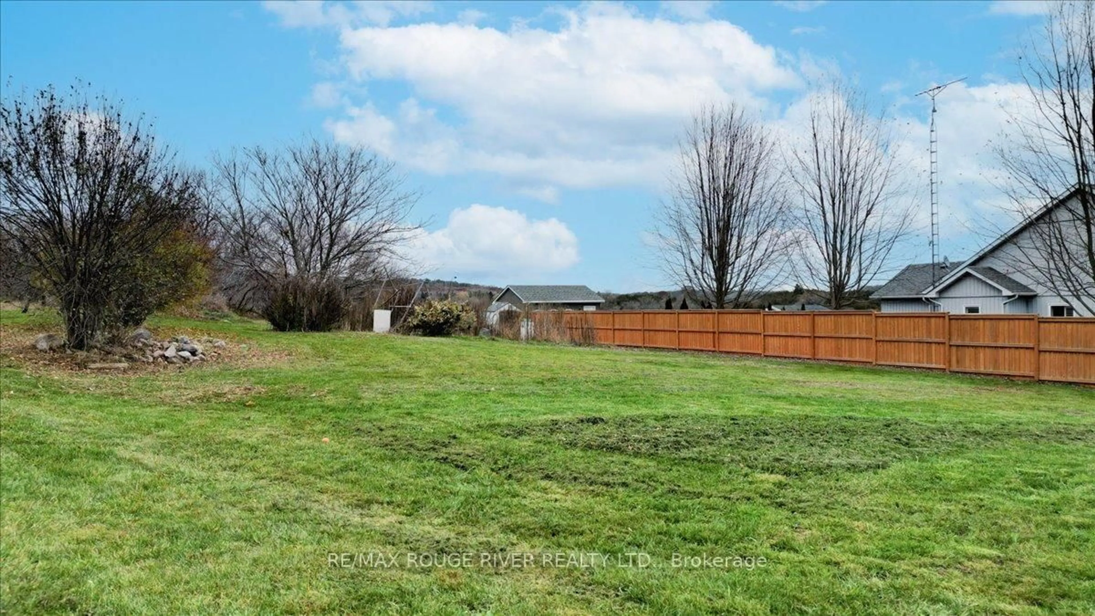 A pic from outside/outdoor area/front of a property/back of a property/a pic from drone, water/lake/river/ocean view for 226 Old Danforth Rd, Alnwick/Haldimand Ontario K0K 2G0