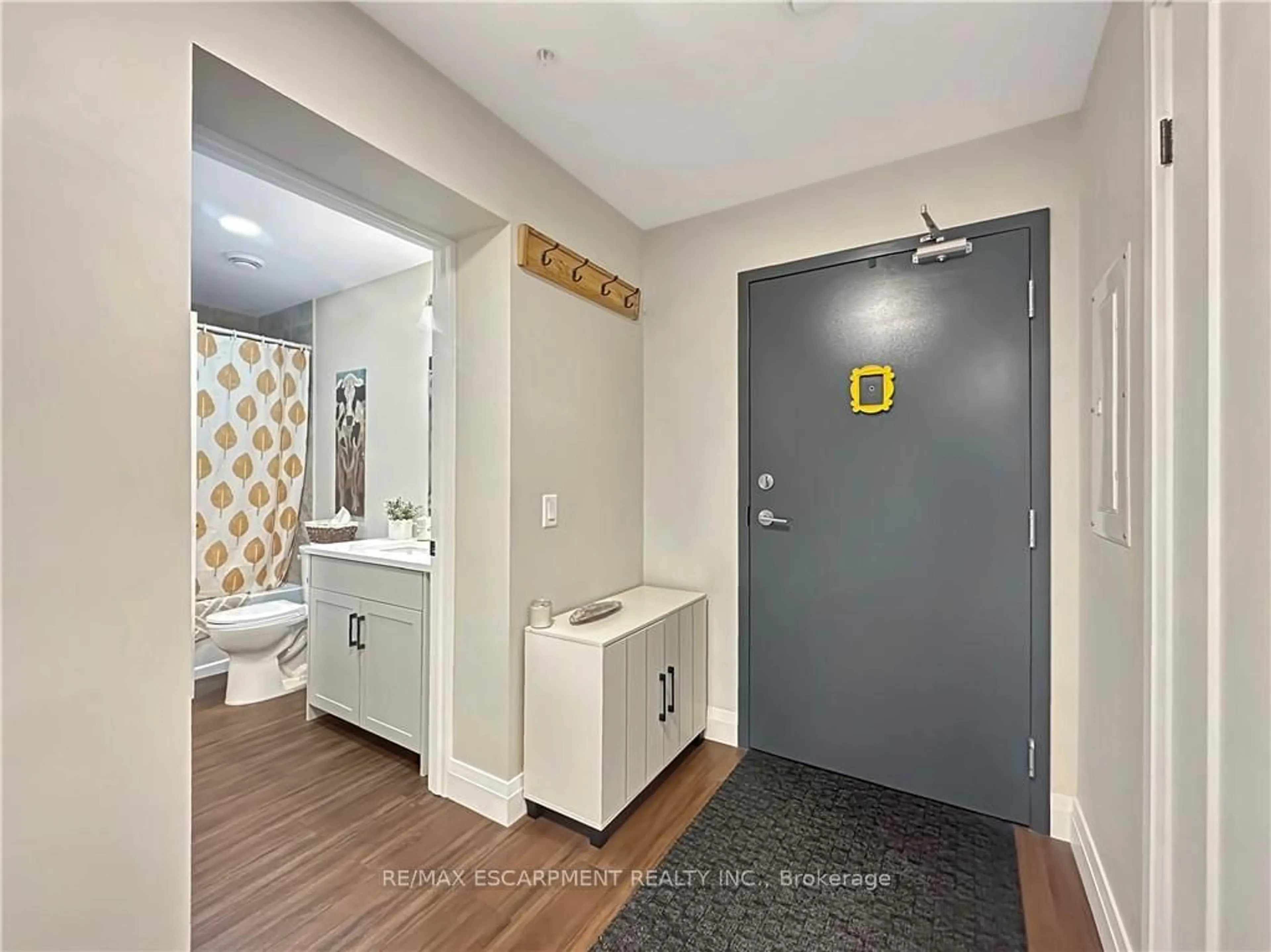 Unknown for 64 Main St #213, Haldimand Ontario N0A 1H0