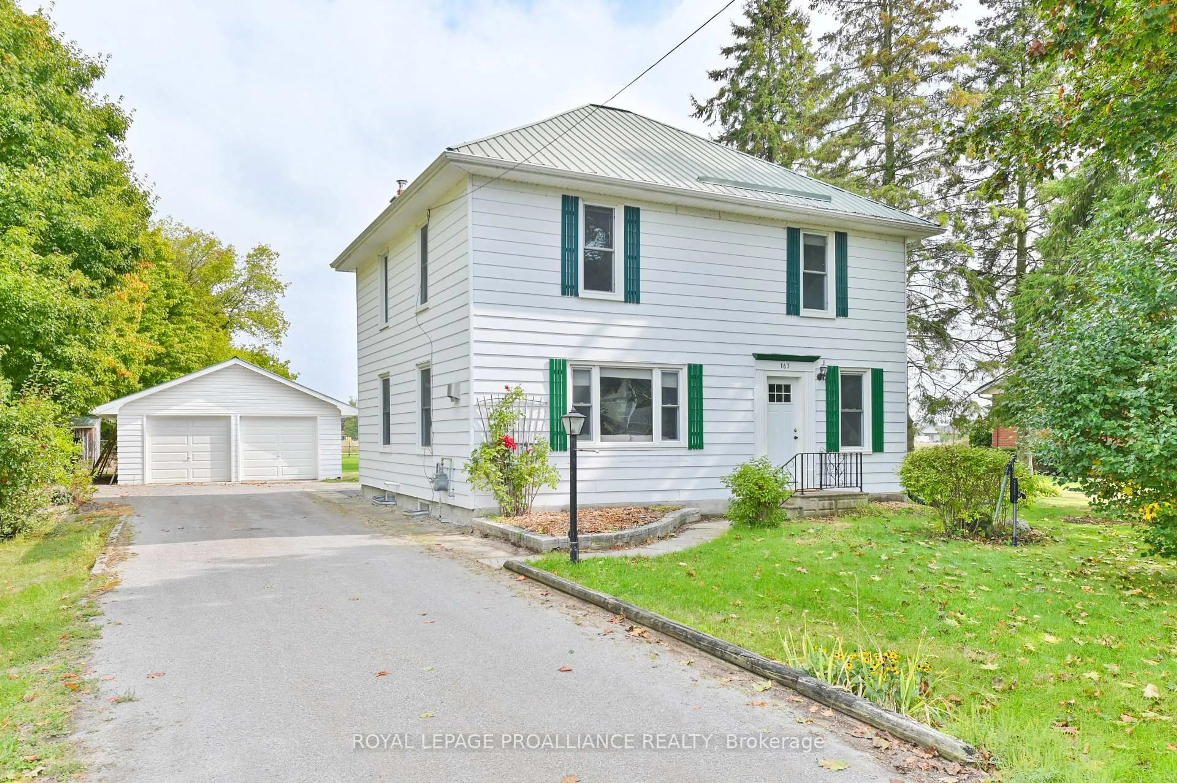 A pic from outside/outdoor area/front of a property/back of a property/a pic from drone, street for 167 Ontario St, Brighton Ontario K0K 1H0