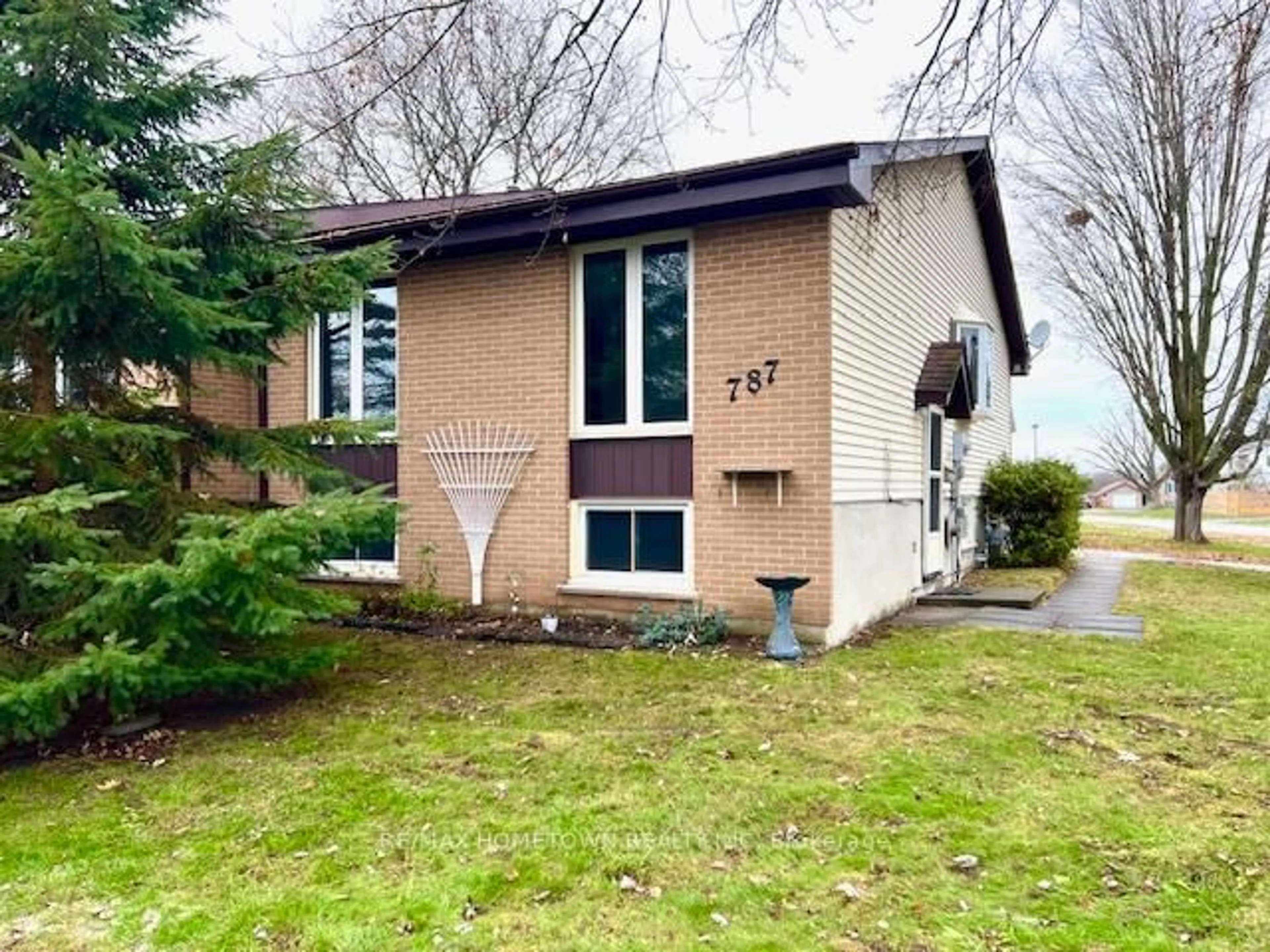 Home with brick exterior material, street for 787 Colonel Curry Dr, Brockville Ontario K6V 6G5