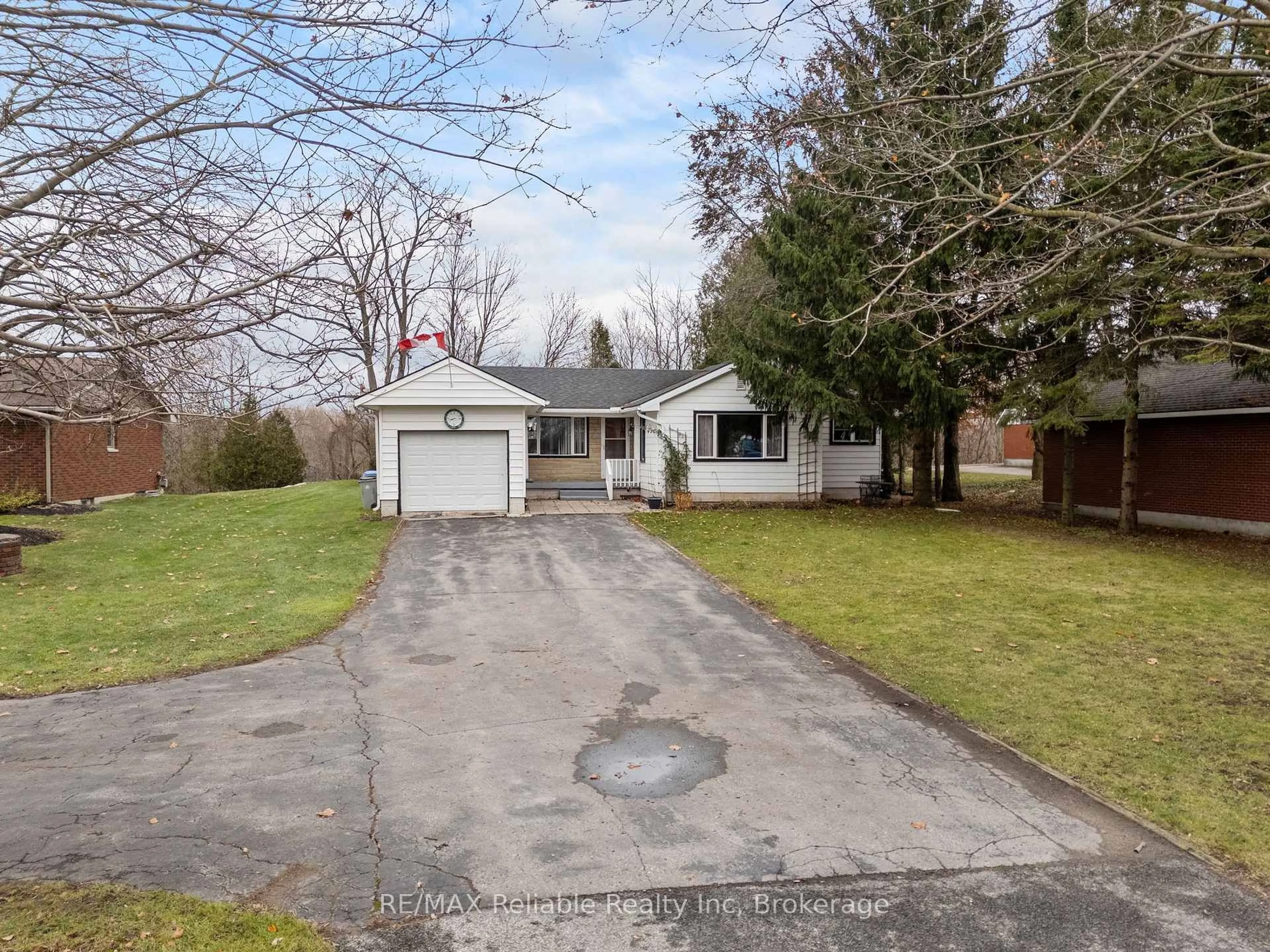 A pic from outside/outdoor area/front of a property/back of a property/a pic from drone, street for 77836 London Rd, Huron East Ontario N0M 1L0