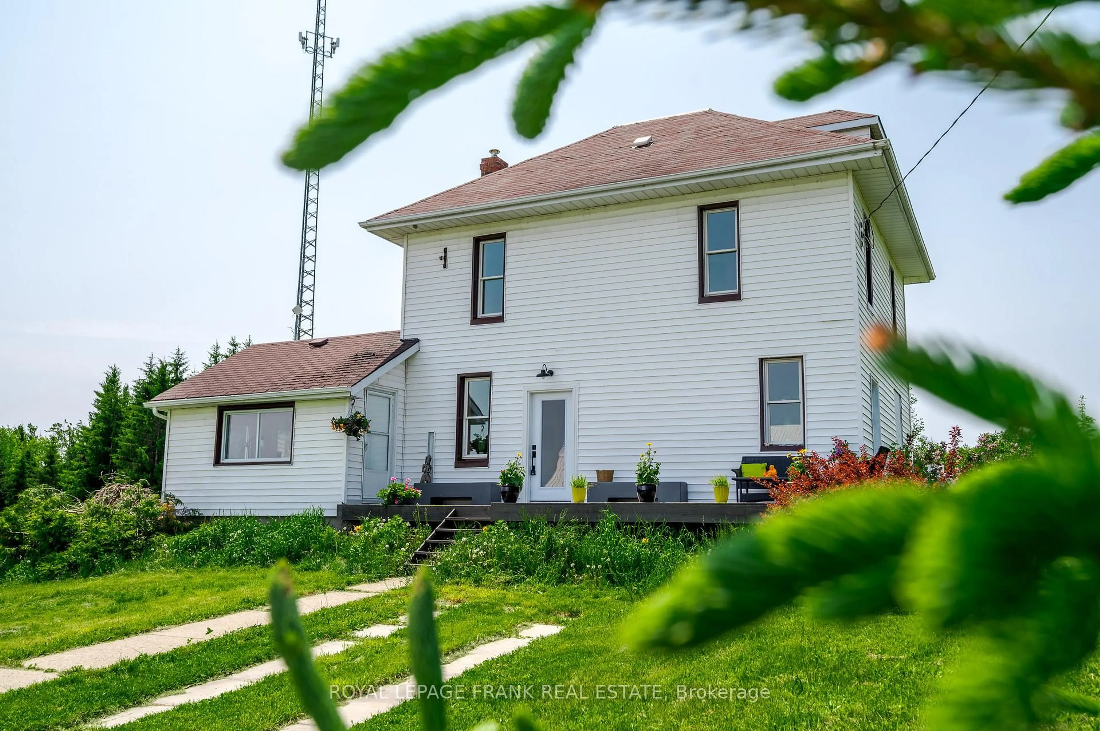 A pic from outside/outdoor area/front of a property/back of a property/a pic from drone, building for 1916 Pigeon Lake Rd, Kawartha Lakes Ontario K9V 4R5