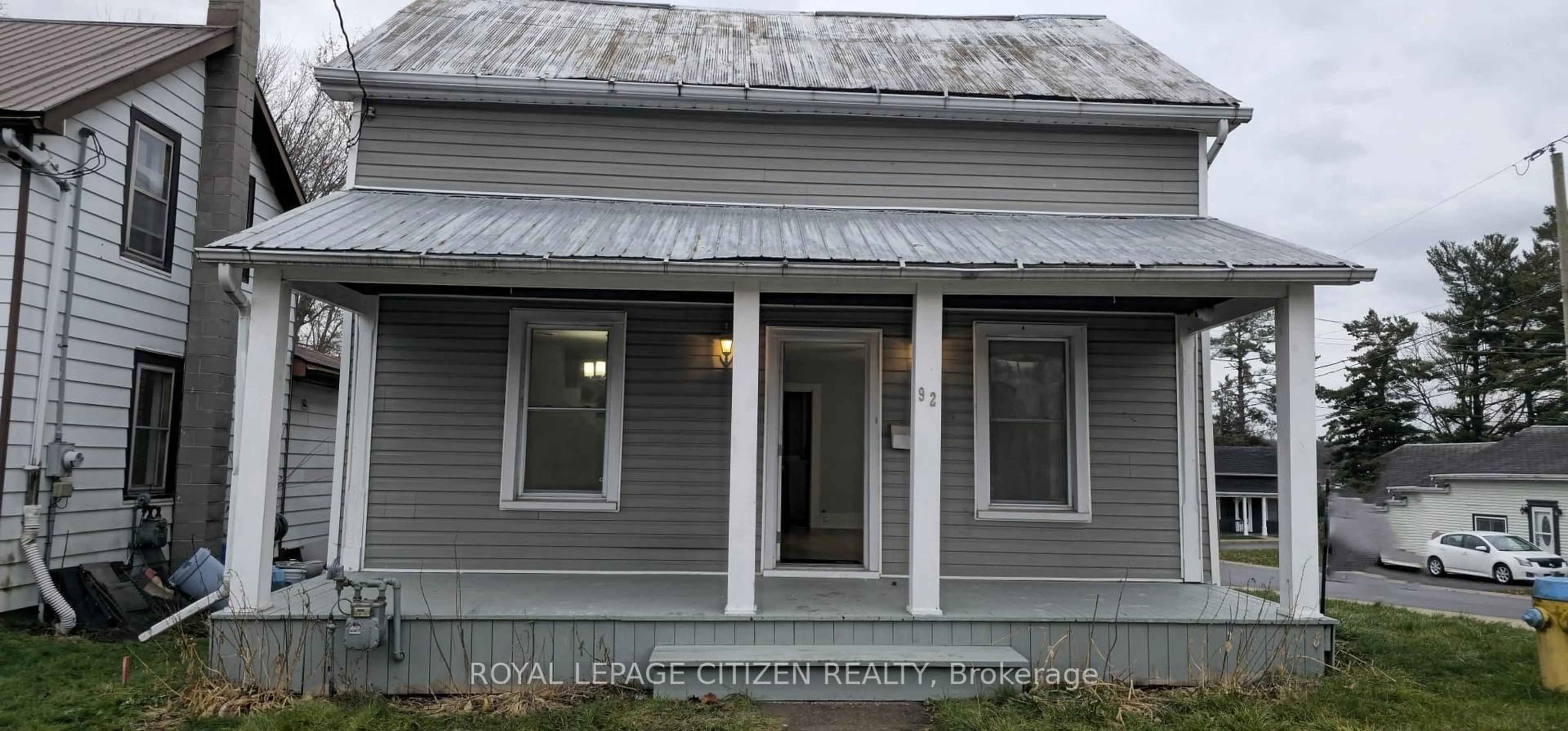 Home with vinyl exterior material, building for 92 Mill St, Greater Napanee Ontario K7R 1X9