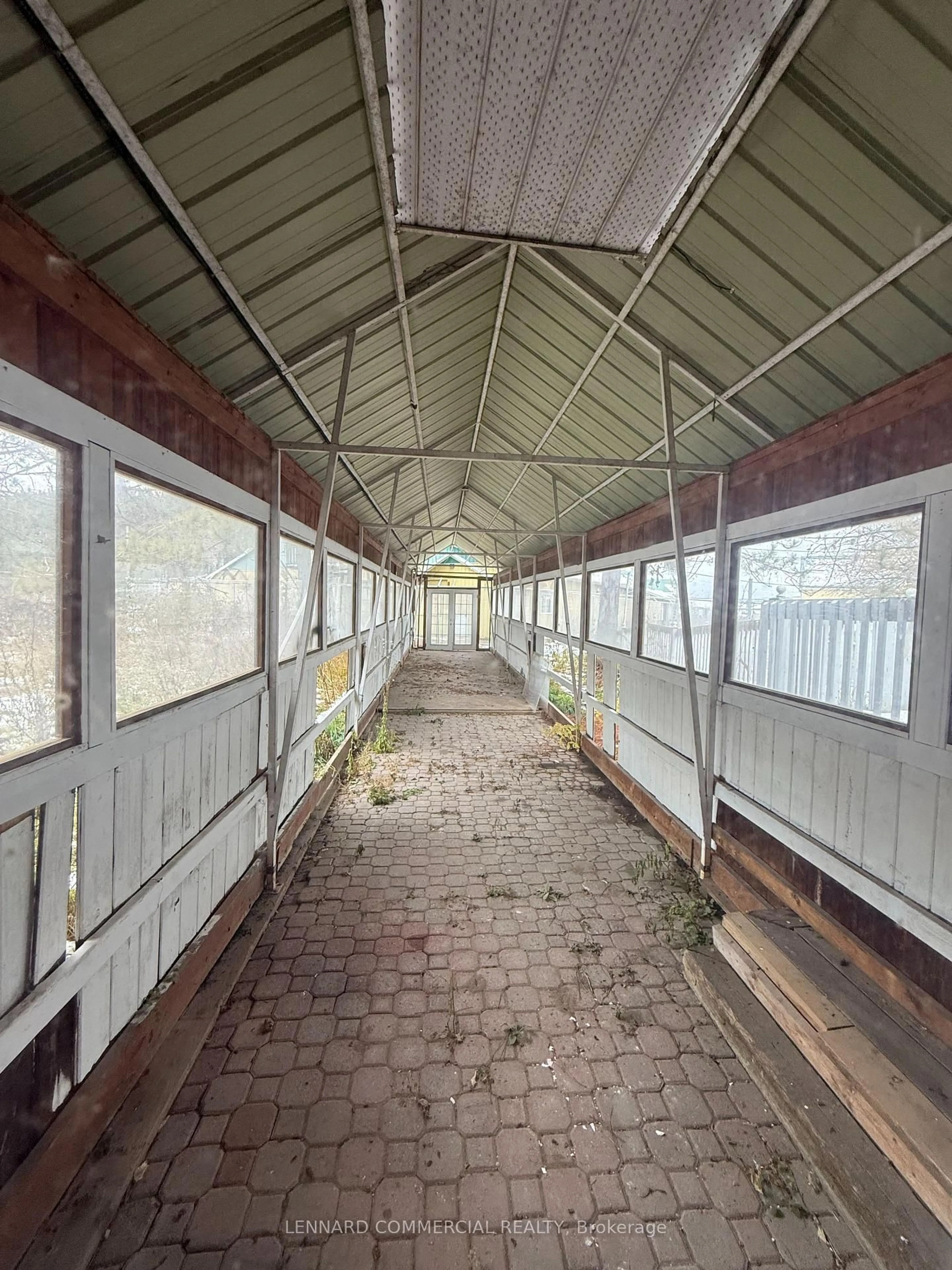 Unknown for 8411 RUSSELL Rd, Navan Ontario K4B 1J1