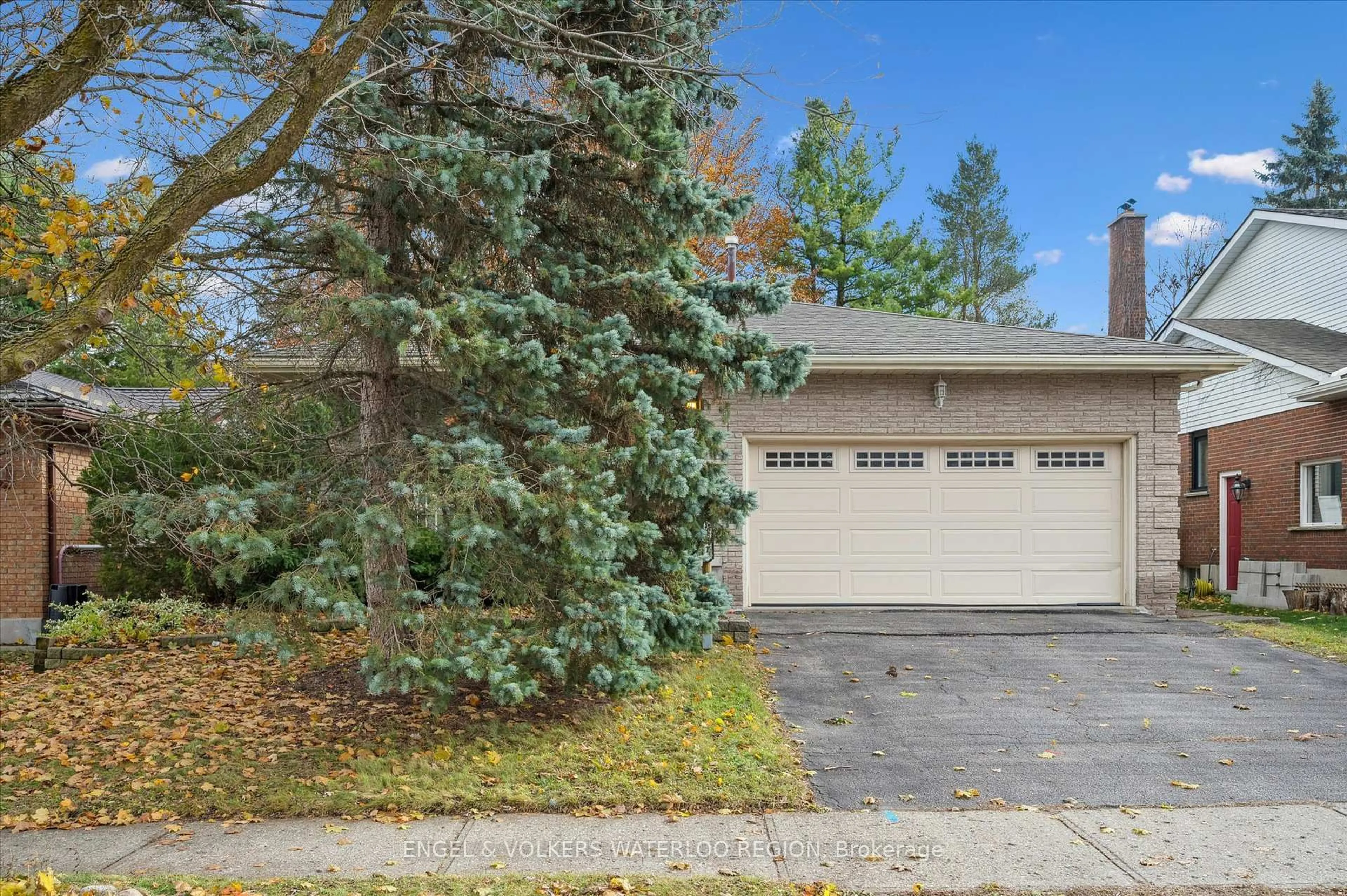 Unknown for 131 Woodbend Cres, Waterloo Ontario N2T 1G9