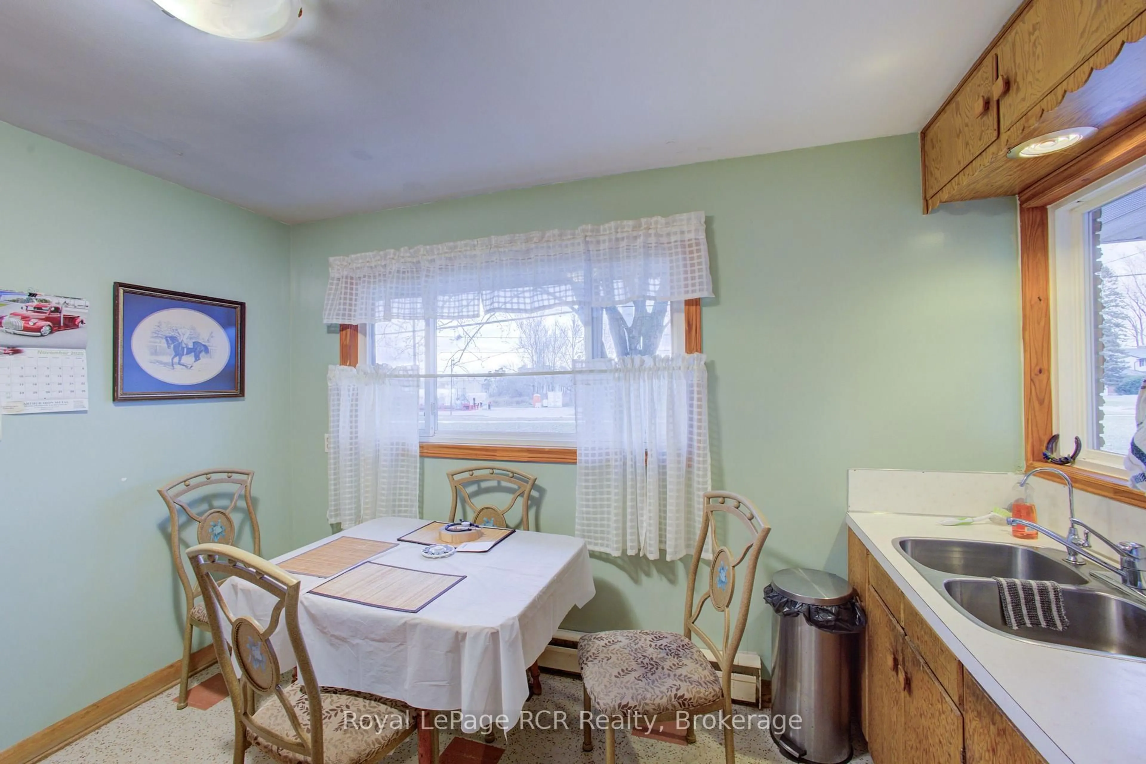 Dining room, unknown for 441 Smith St, Wellington North Ontario N0G 1A0