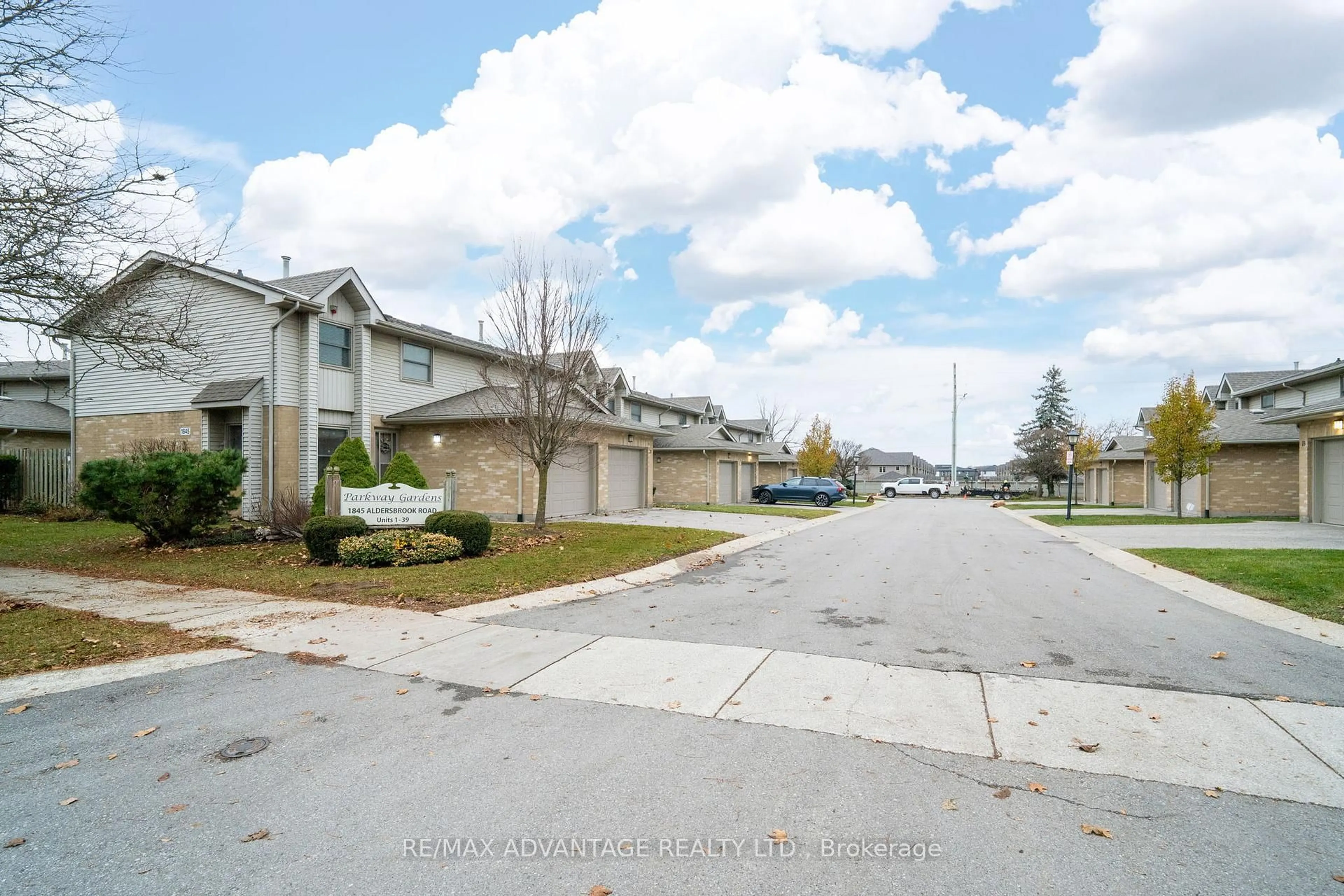 A pic from outside/outdoor area/front of a property/back of a property/a pic from drone, street for 1845 Aldersbrook Rd #29, London North Ontario N6G 4V9