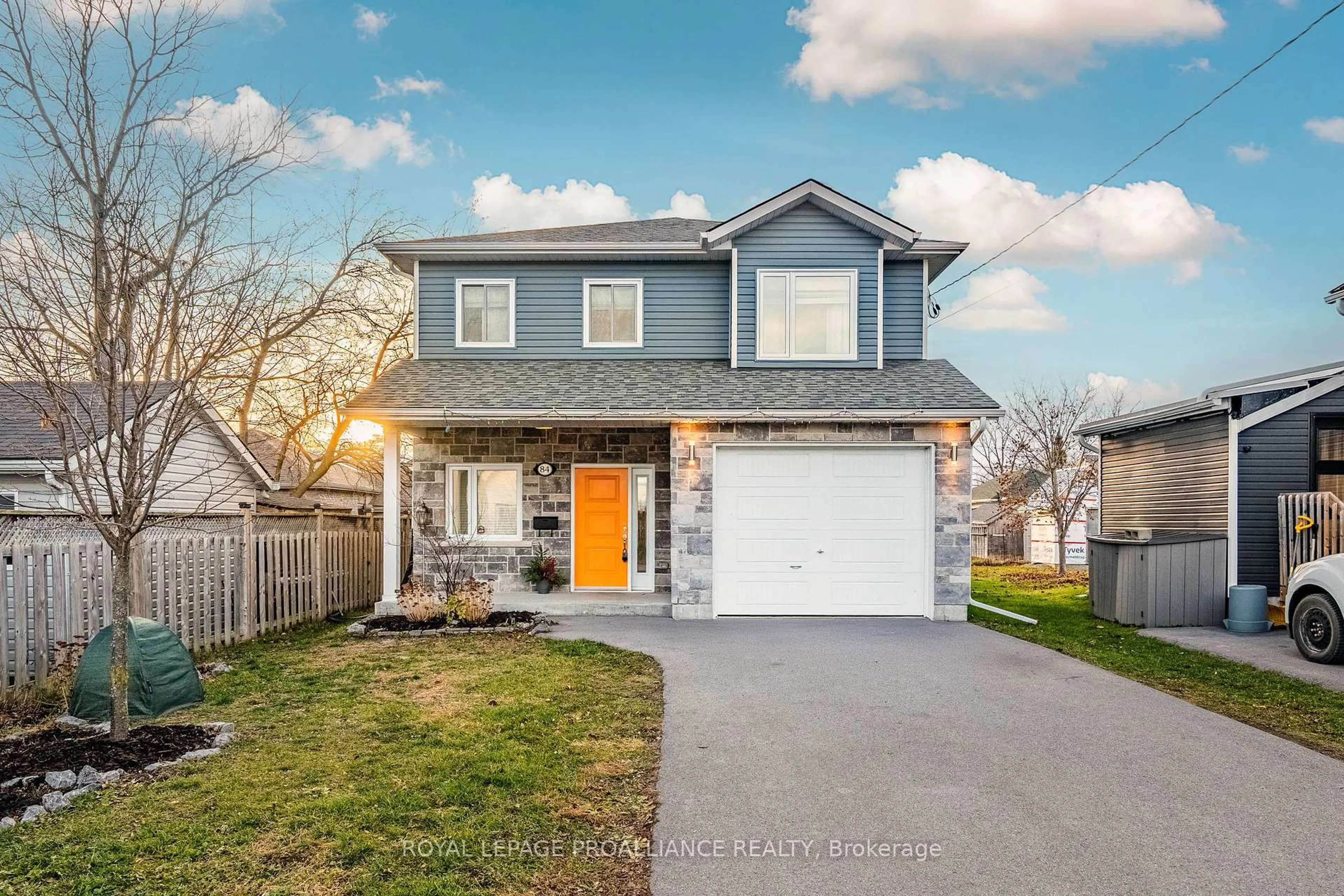 Home with vinyl exterior material, street for 84 SOUTH GEORGE St, Belleville Ontario K8N 3G9